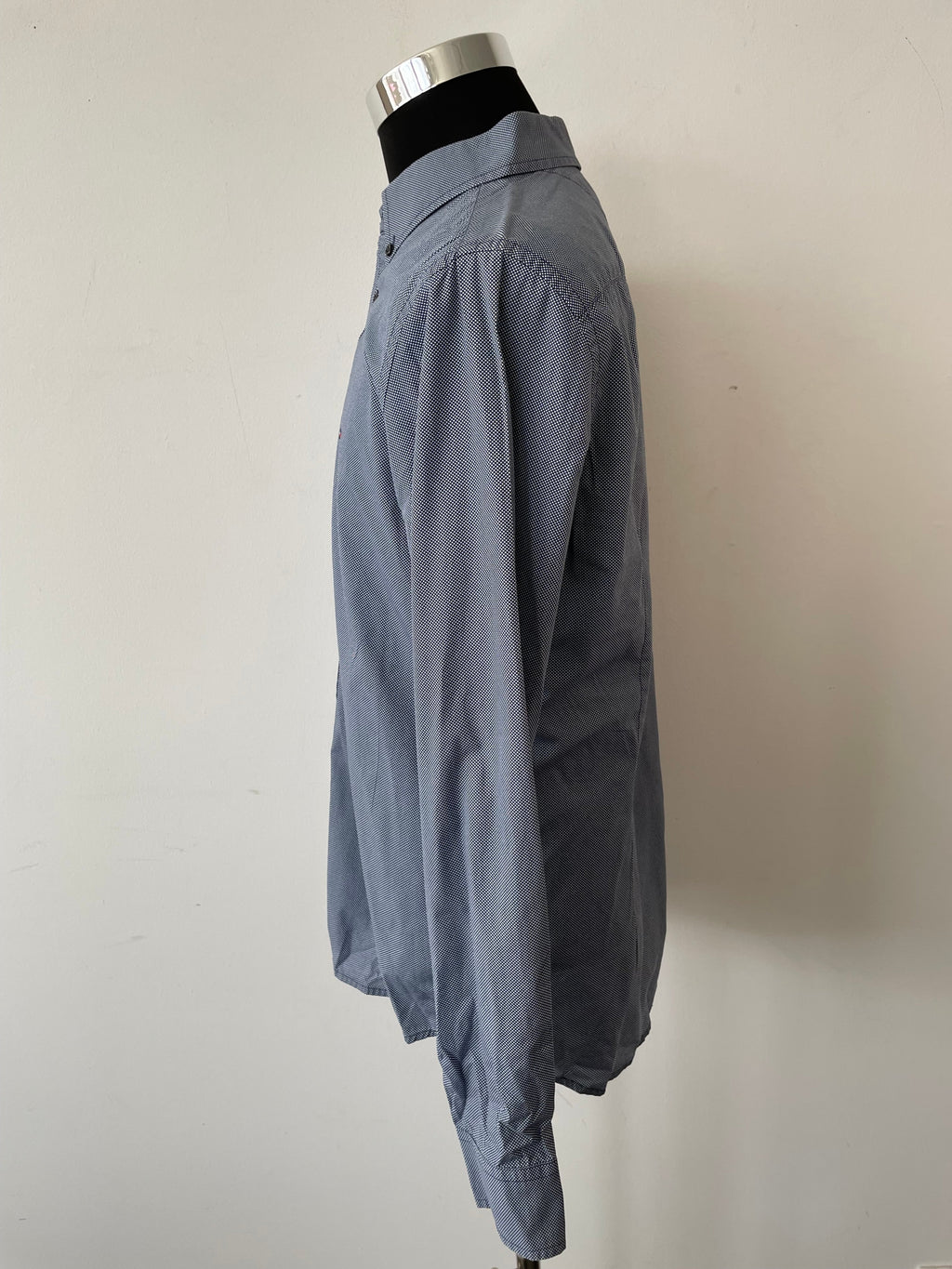 Tommy Hilfiger Men's Slim Fit Blue Shirt, Size M, Very Good Condition