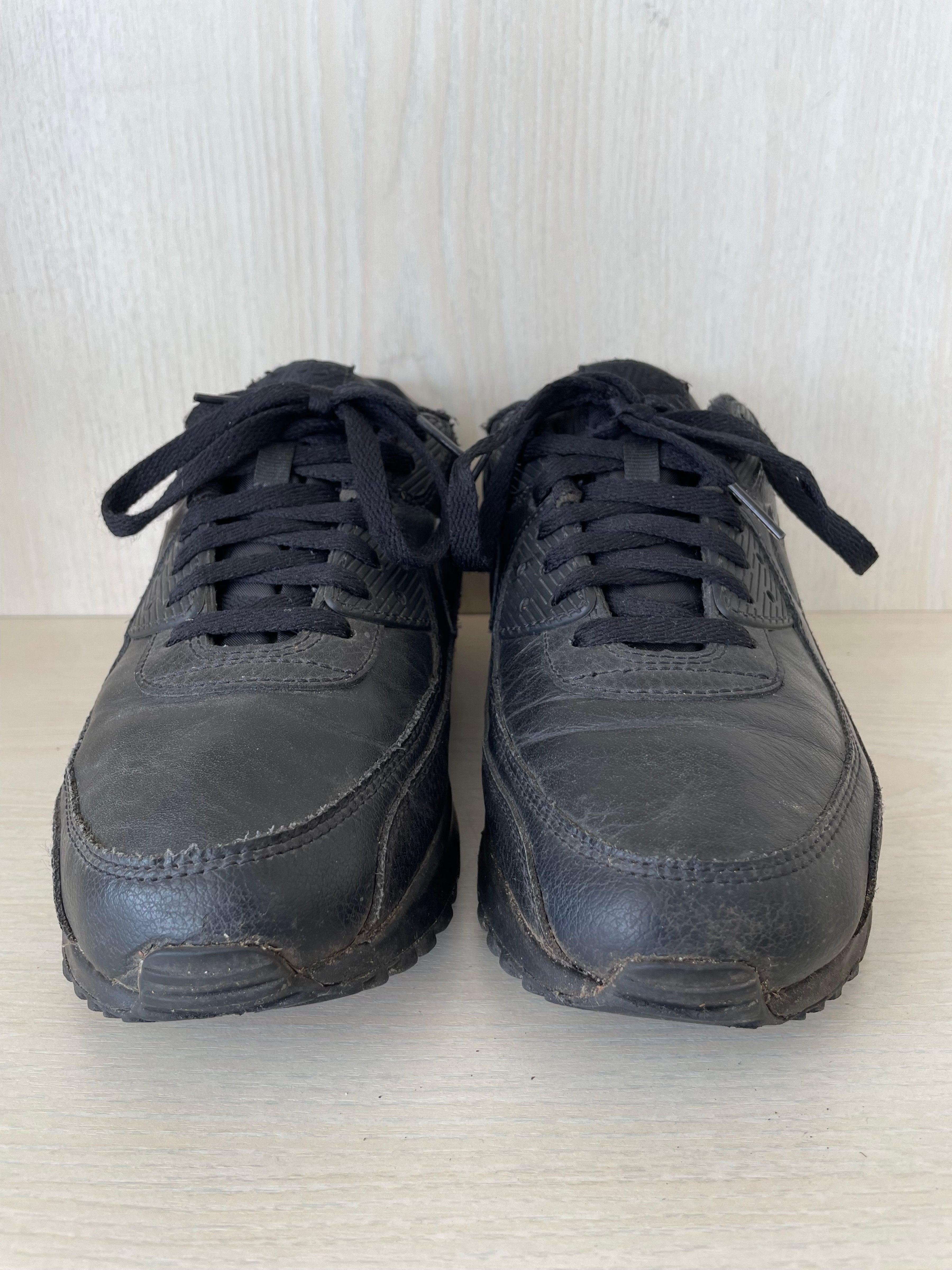 Nike Air Max 90 Sneakers – Triple Black, Zustand: Gebraucht, Kissenschaden