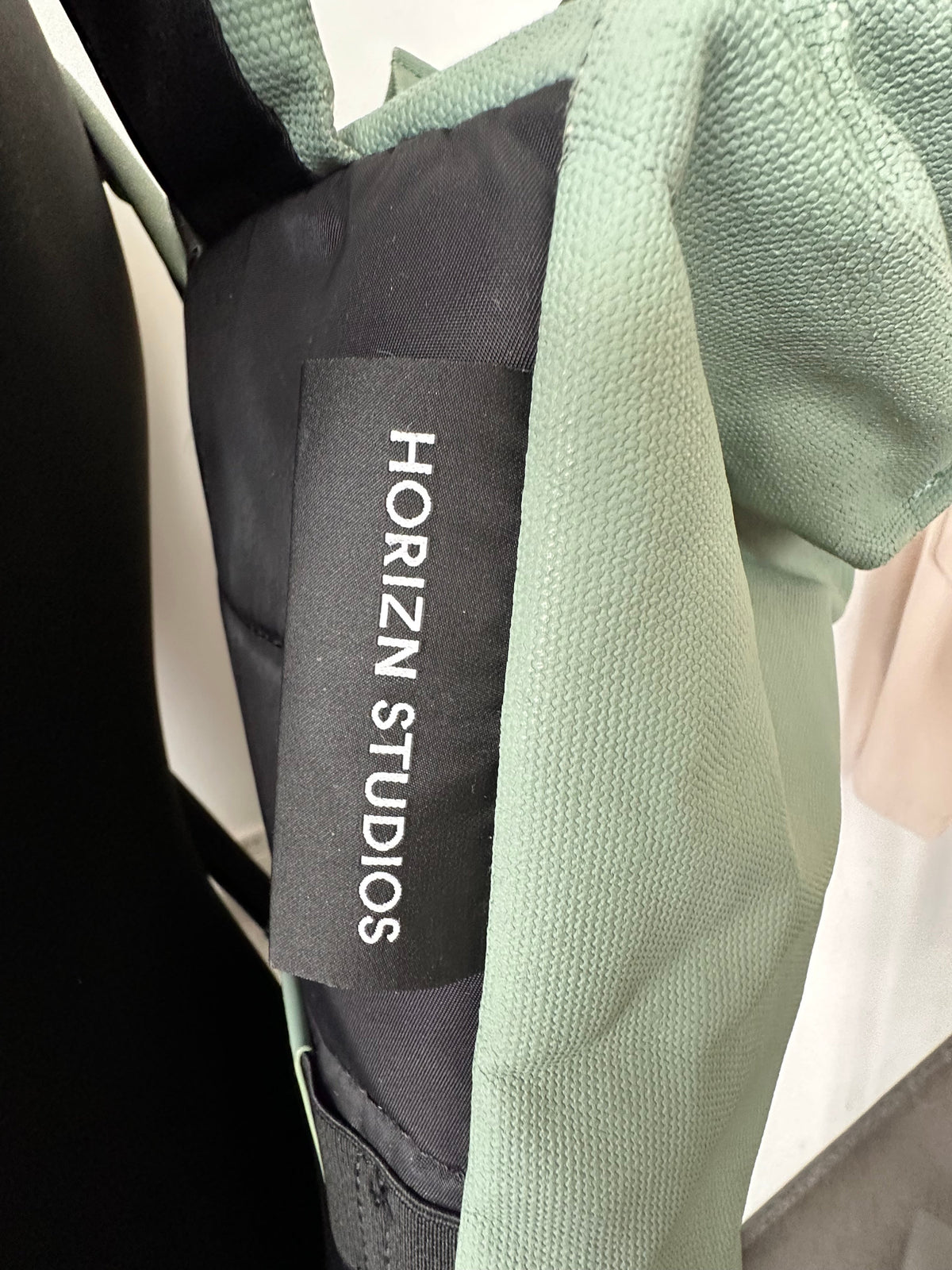 Horizn Studios SoFo Rolltop Rucksack 29L, Canvas, Kratzer, Gut