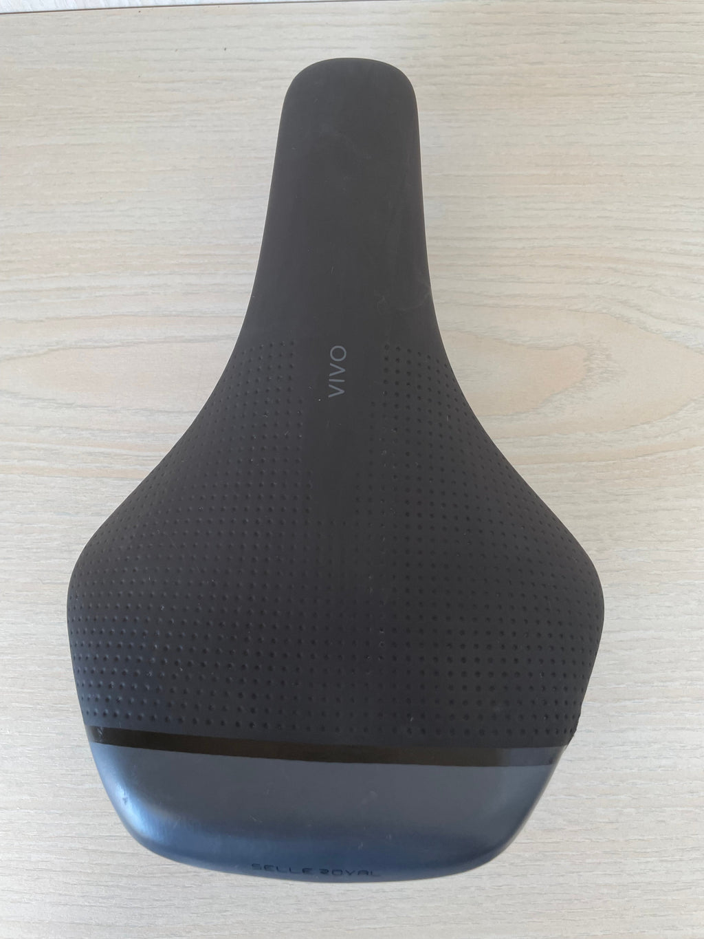 Selle Royal Fahrradsattel Vivo Moderate, 25x16 cm, gut, 2 Risse links
