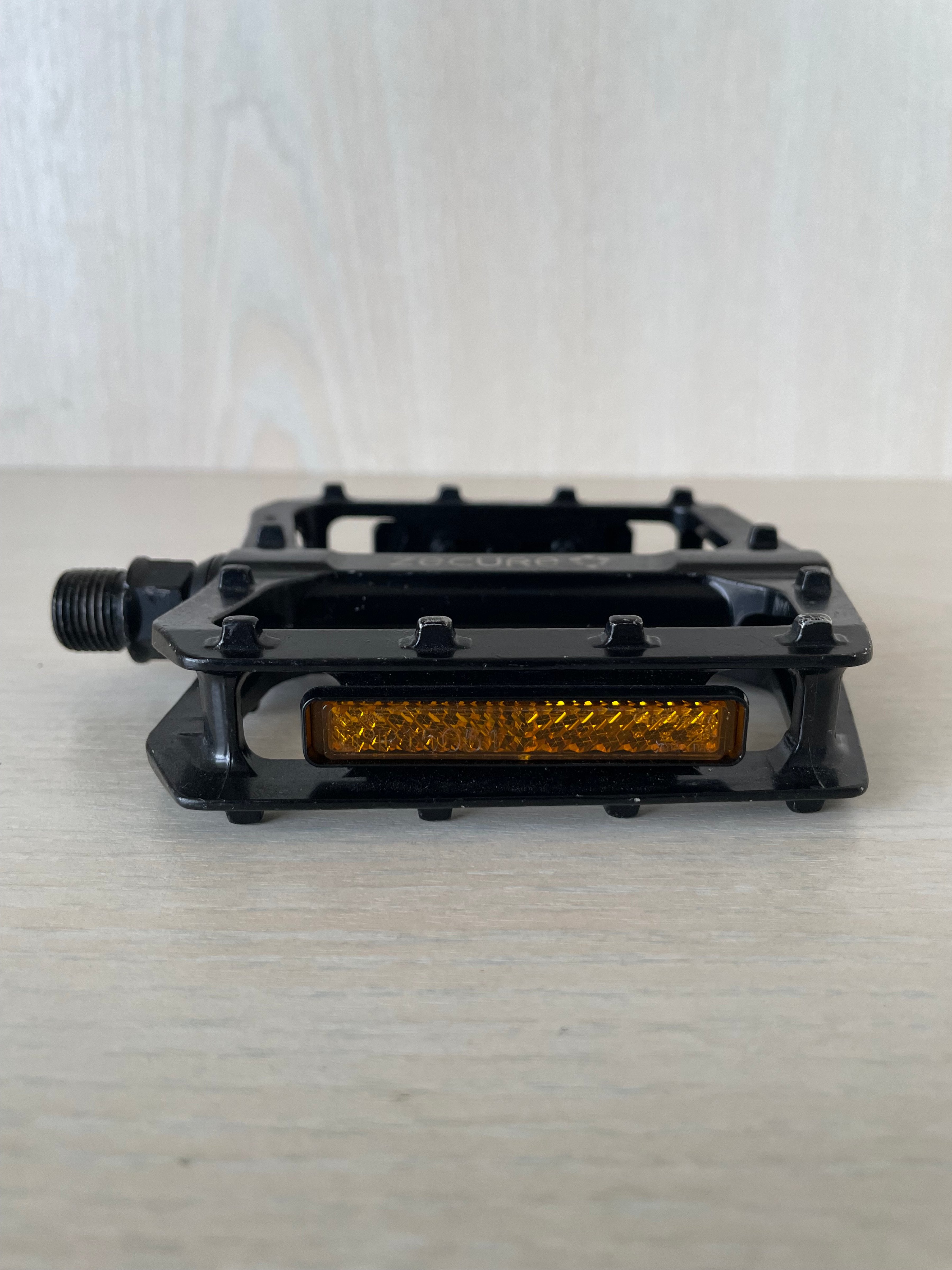 Zecure MTB Bike Pedals, Aluminum, Good Condition, 400g, Reflective Strips