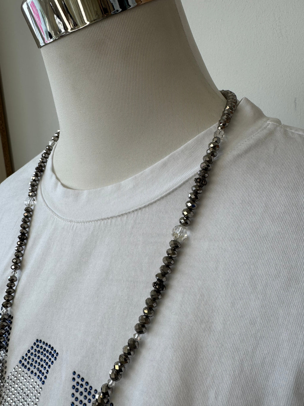 Kabuki Country Necklace with Angel Wing Pendant, Silver, 76 cm, Good Condition