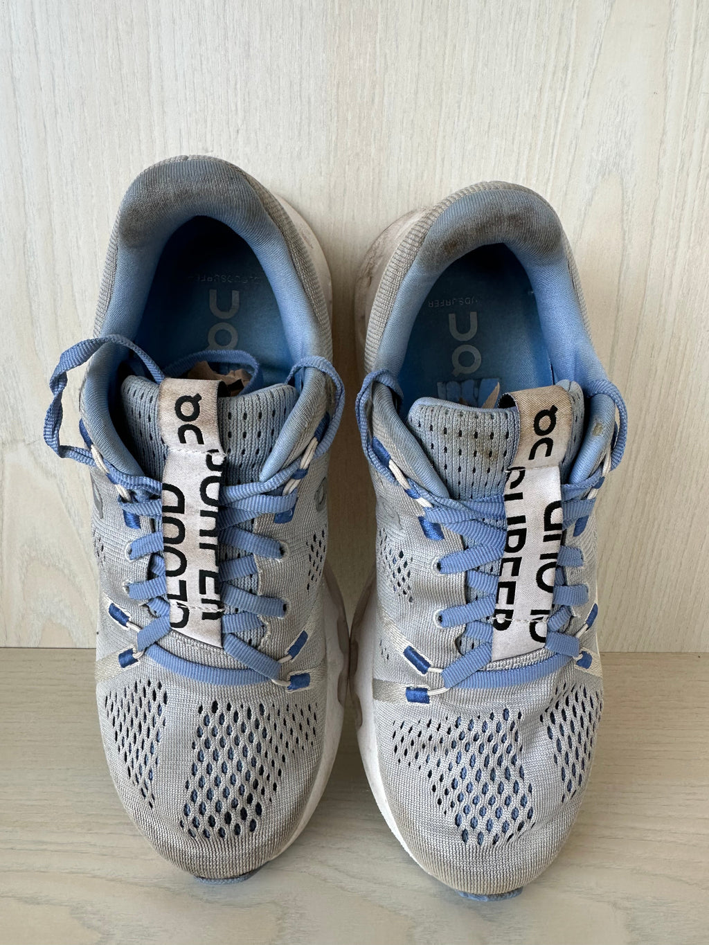 On Running Cloudsurfer EU 38.5 Heather/White - Normal Use, Stains