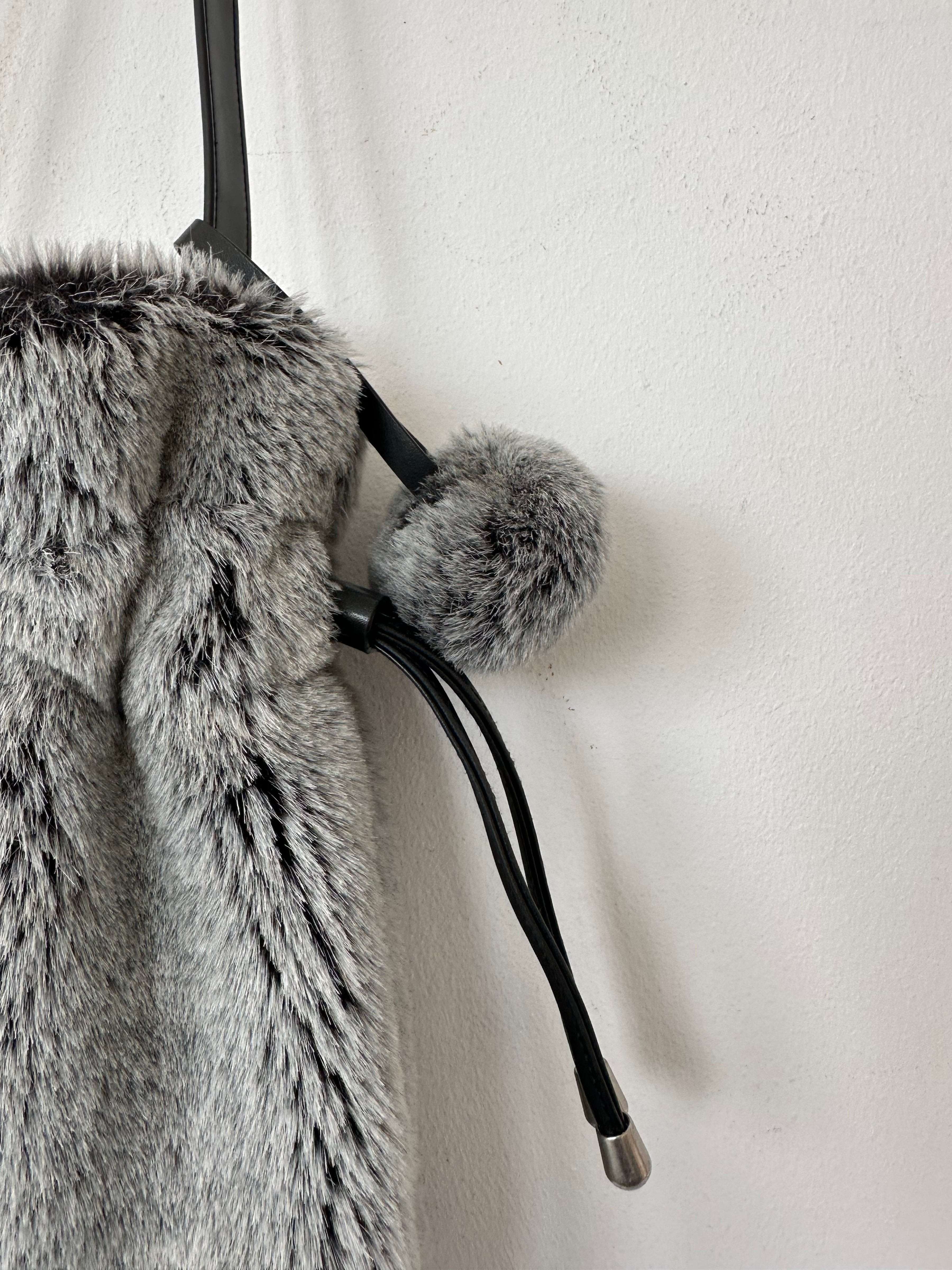Esprit Faux Fur Tote Bag, Wie Neu, Mittel, Beige, 31x25x28 cm