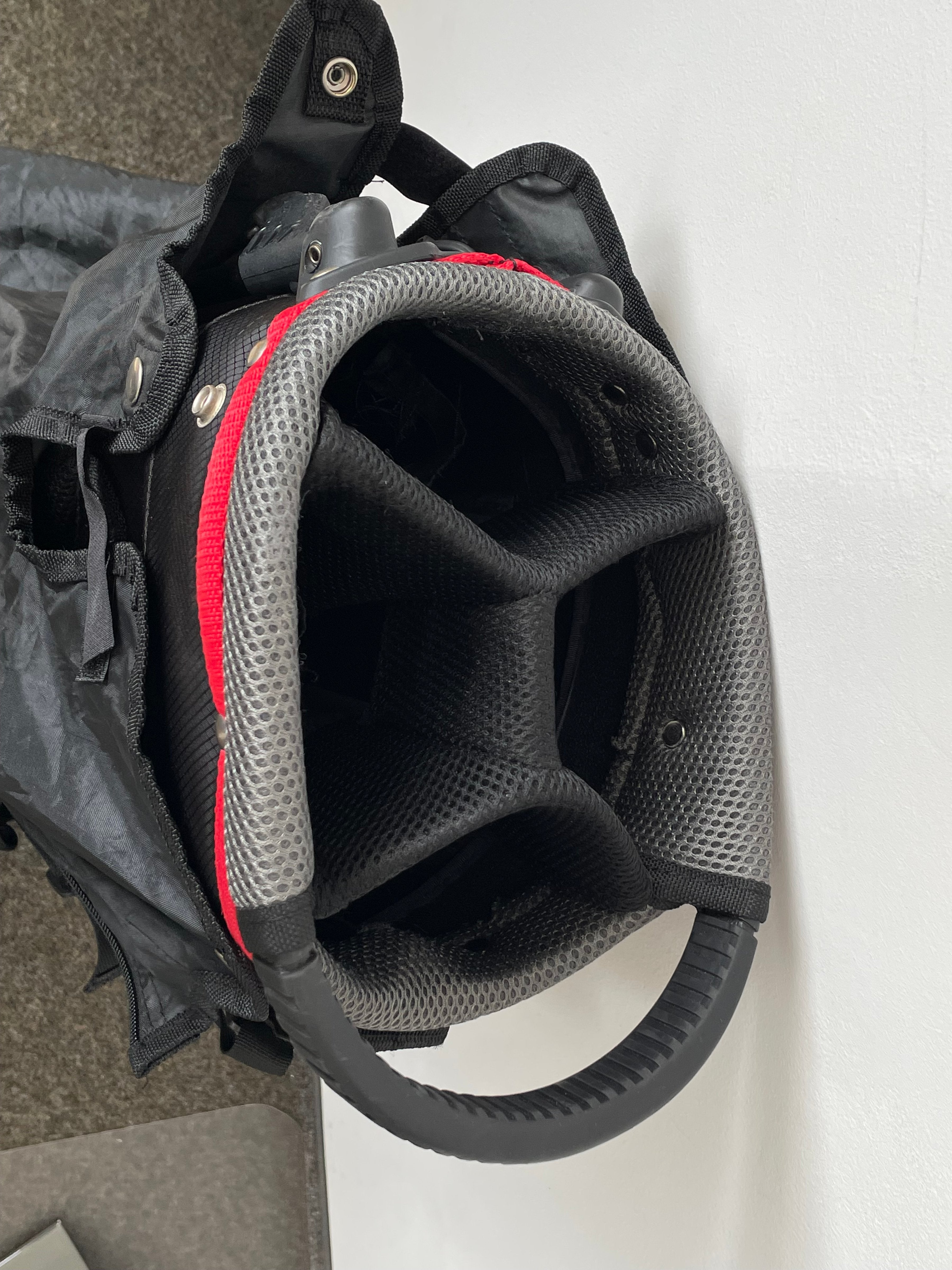 Big Max Golfbag Heaven Seven G, Schwarz/Rot, Sehr Gut, Höhe 87 cm