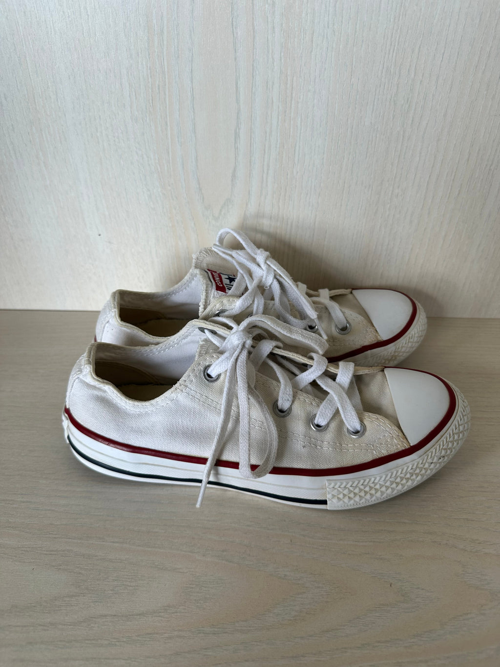 Converse Chuck Taylor All Star Low Kids EU 33 White/Red – Normal Use