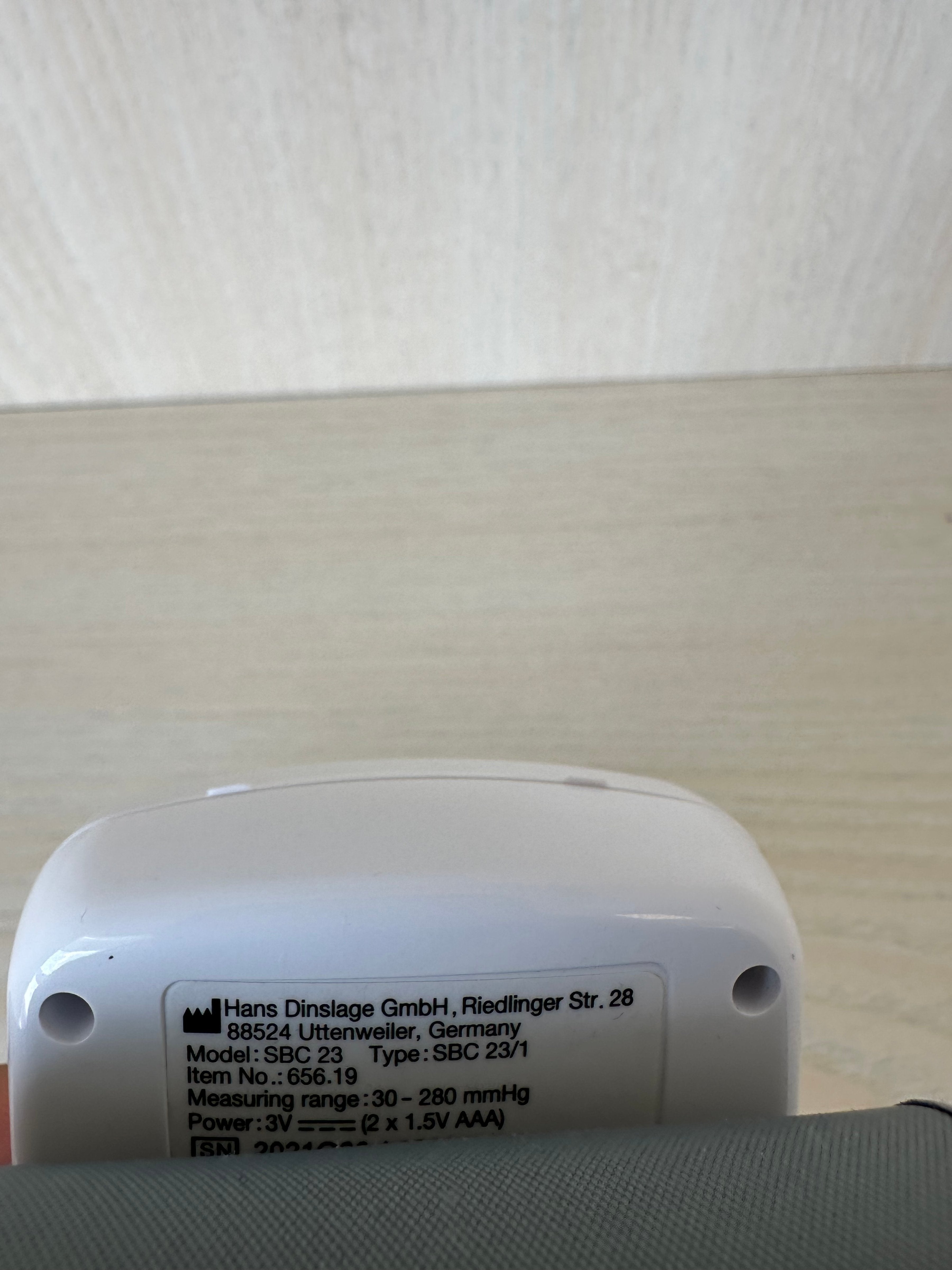 Sanitas SBC 23 Digital Blood Pressure Monitor, Compact, White, Good Condition
