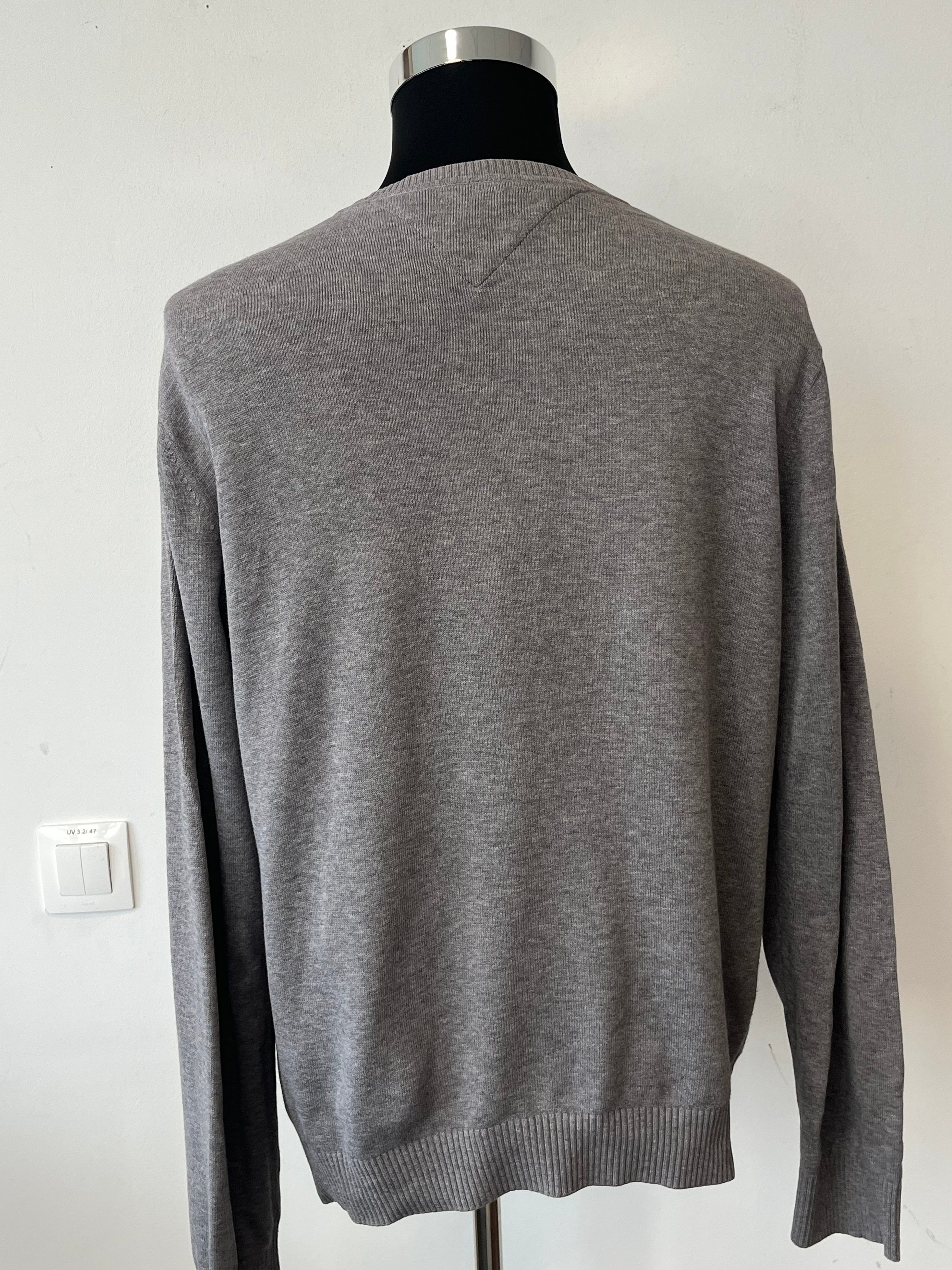 Tommy Hilfiger Cotton V-Neck Sweater, Grey, Size L, Very Good Condition