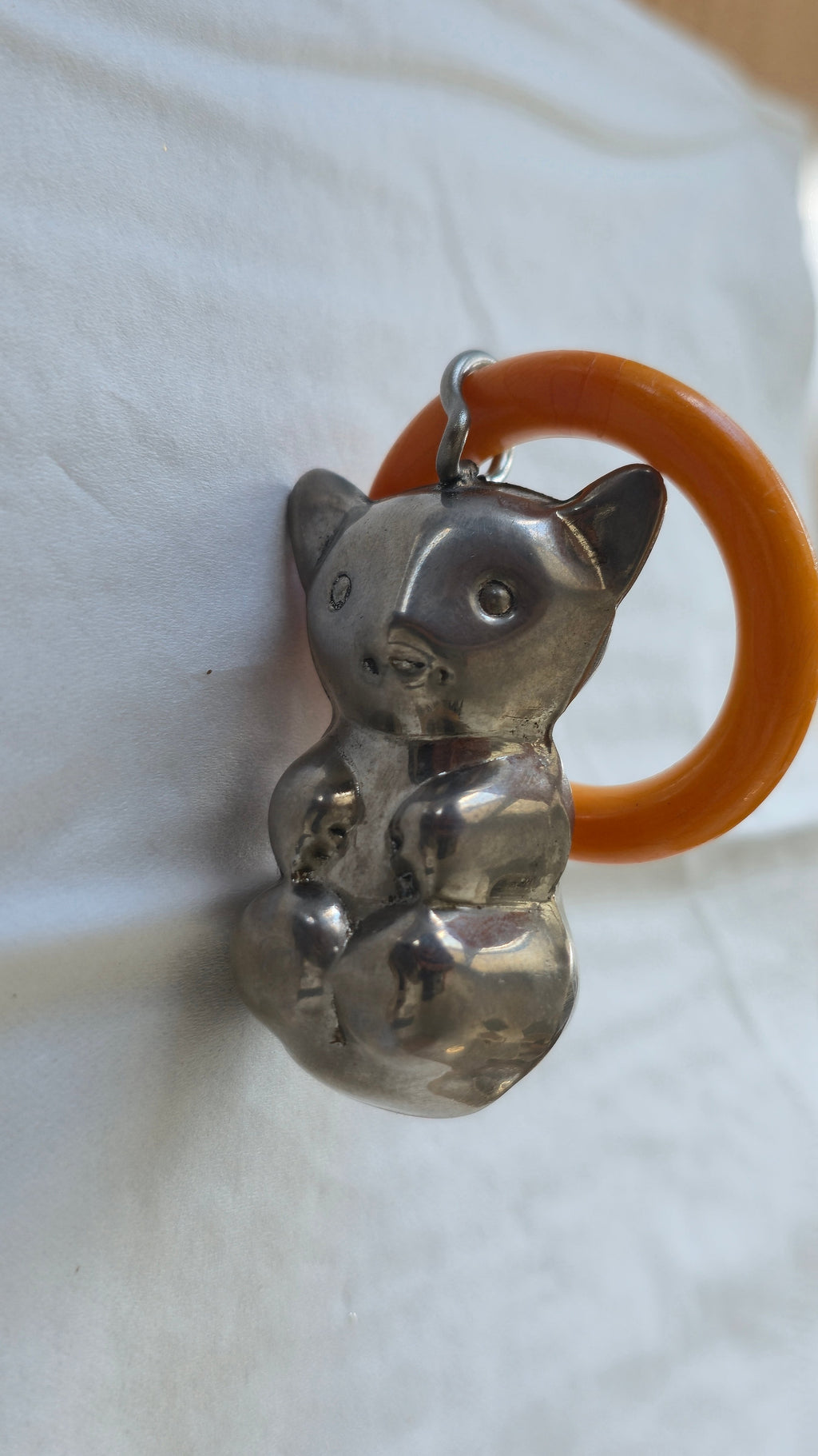 Vintage Silber Bär Babyrassel mit Beißring | ca. 10cm | Silber/Orange | Gut