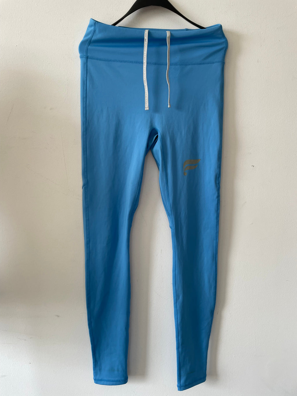 Fabletics Leggings Motion365 HW 7/8, M, Lakeside Blau, Gebraucht mit Fleck