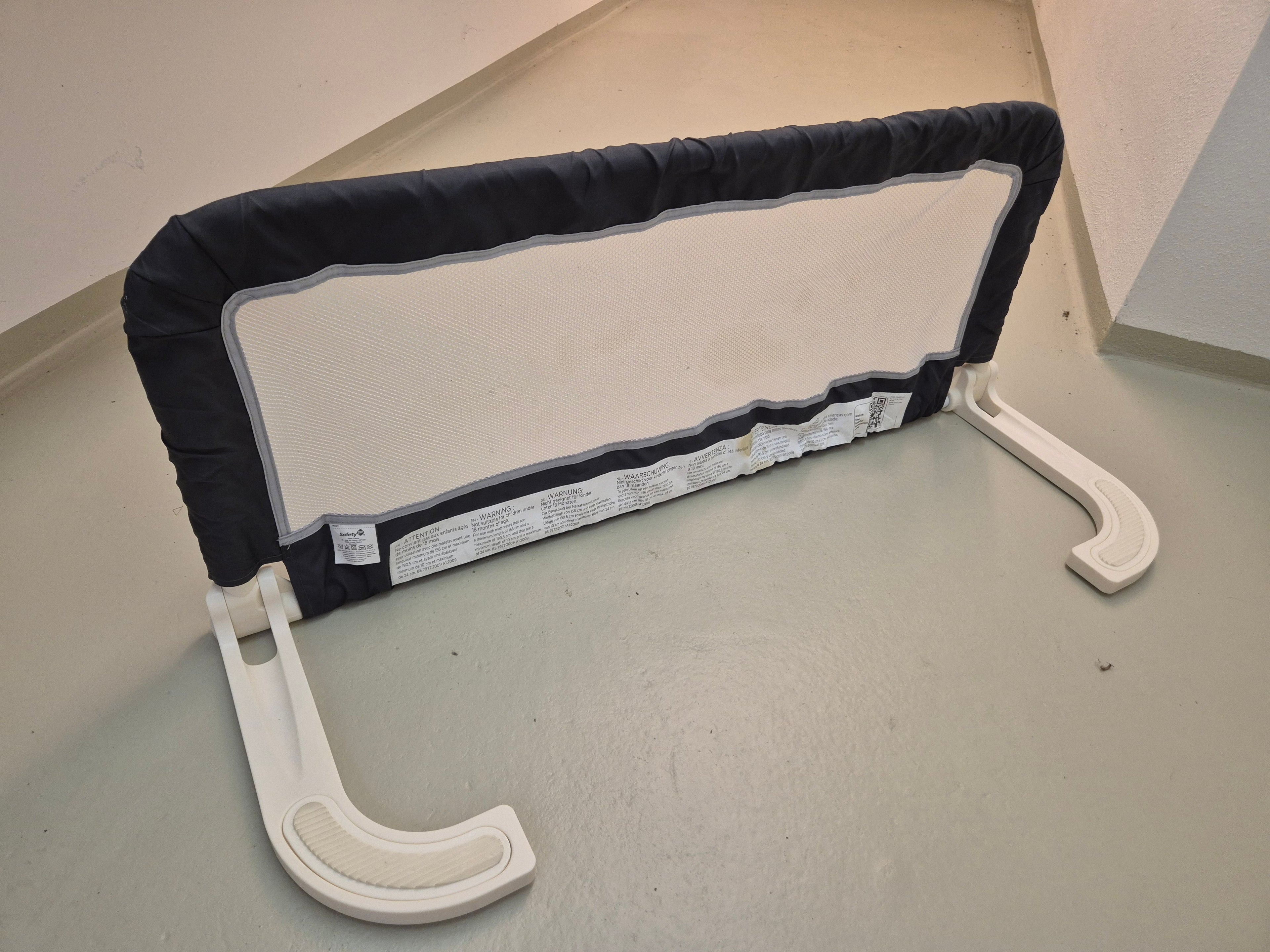 Safety 1st Portable Bedrail, Dark Grey, 71cm, Normal Use, Some Stains