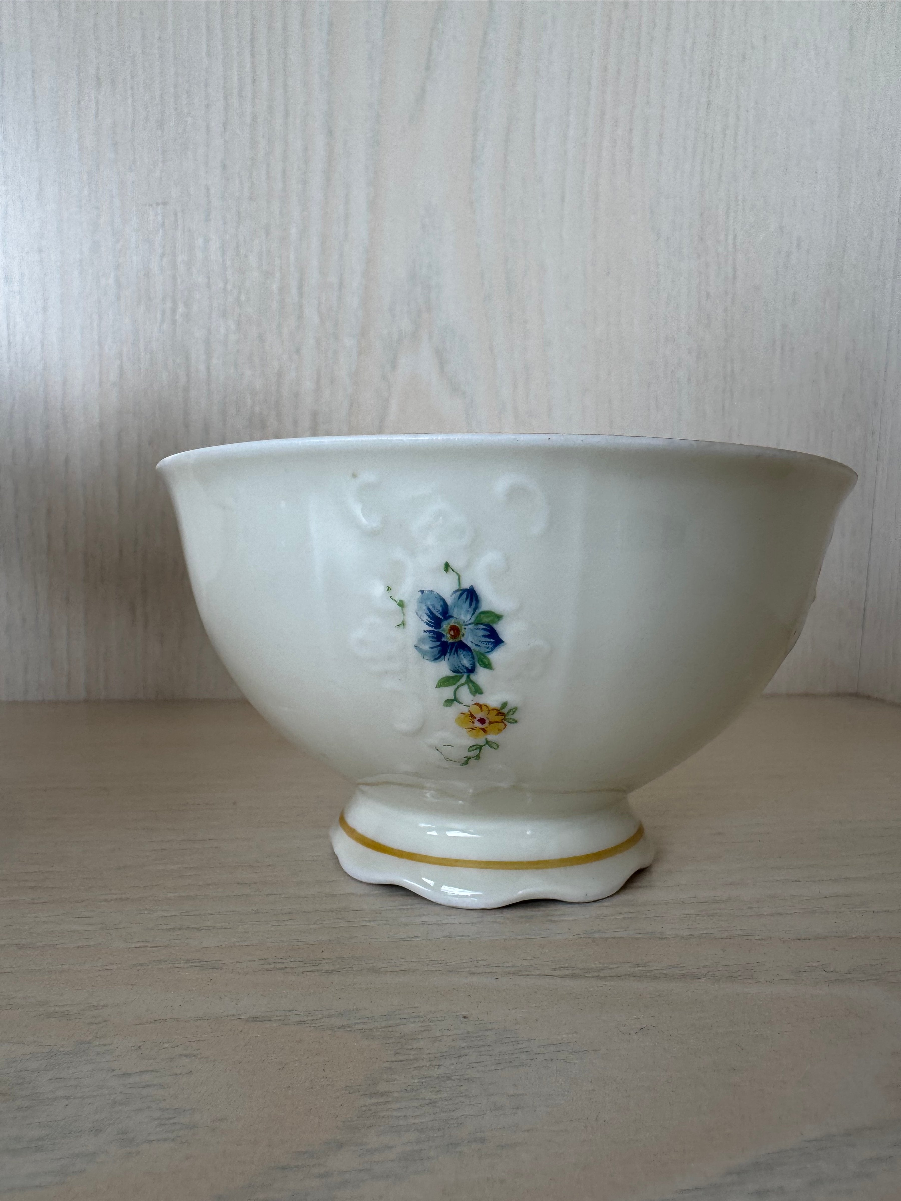 Homer Laughlin Eggshell Nautilus Demitasse Set, Porzellan, guter Zustand