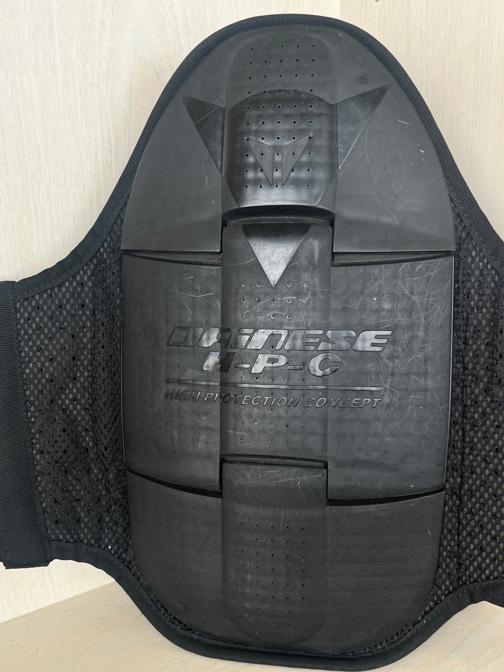 Dainese Motorrad Rückenprotektor S, Schwarz, Sehr Gut, 95 cm Umfang