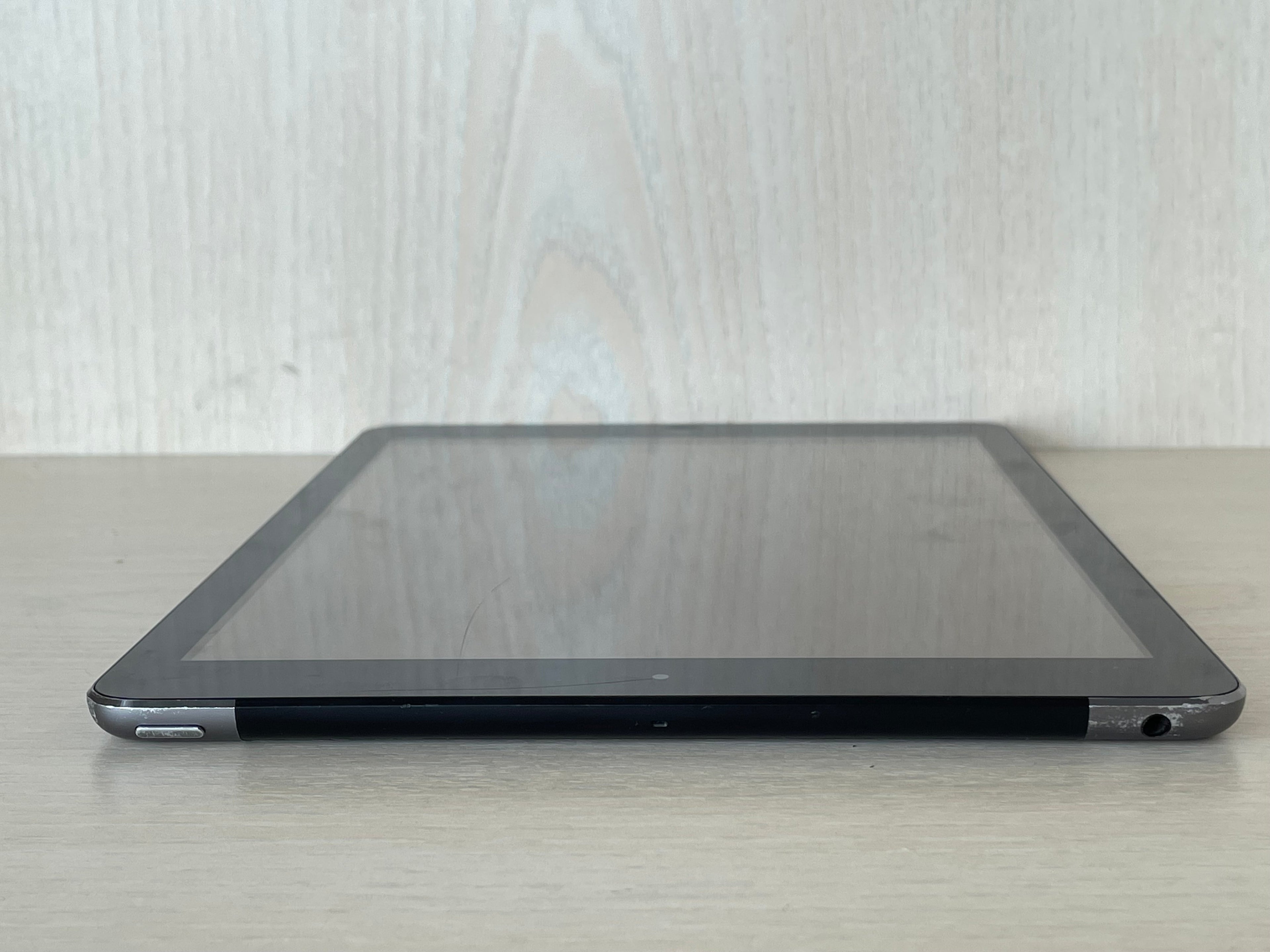 Apple iPad Air 2 9.7 64GB Space Grau, Gebrauchsspuren