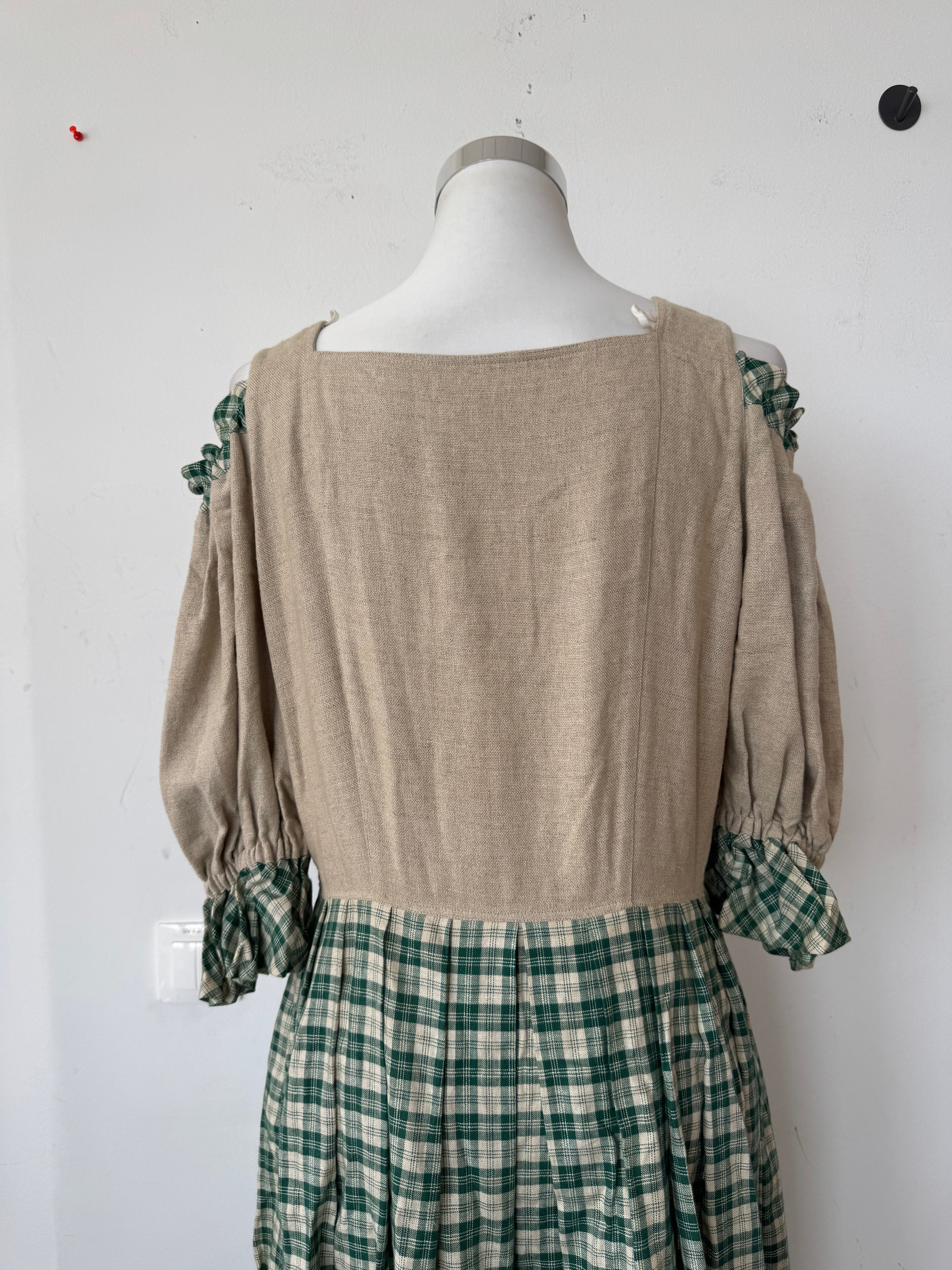 Your Sixth Sense Traditional Dirndl Dress M Beige Green Linen Very Good Condition