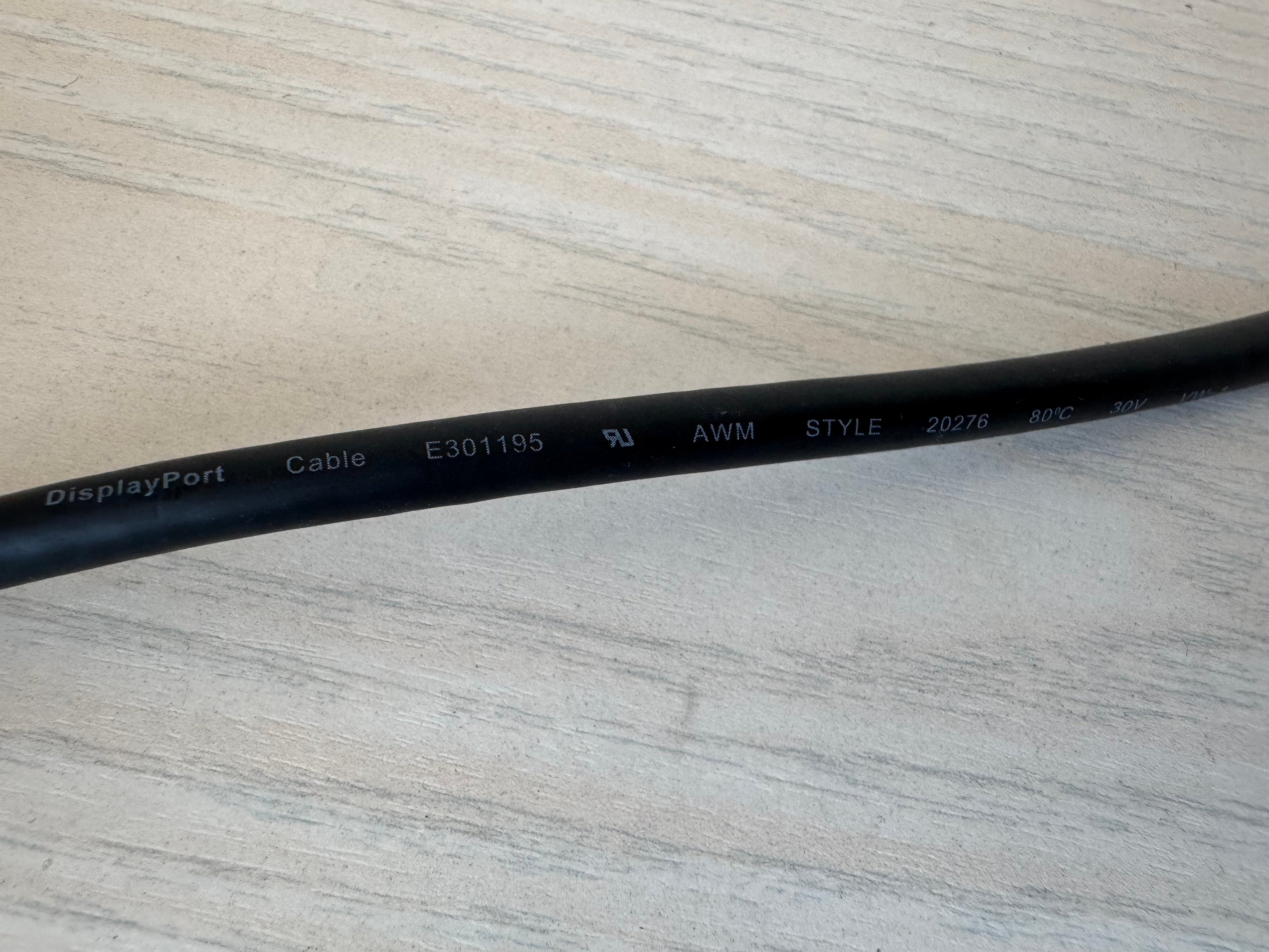 Benfei USB-zu-HDMI-Kabel 2m Schwarz Sehr Gut