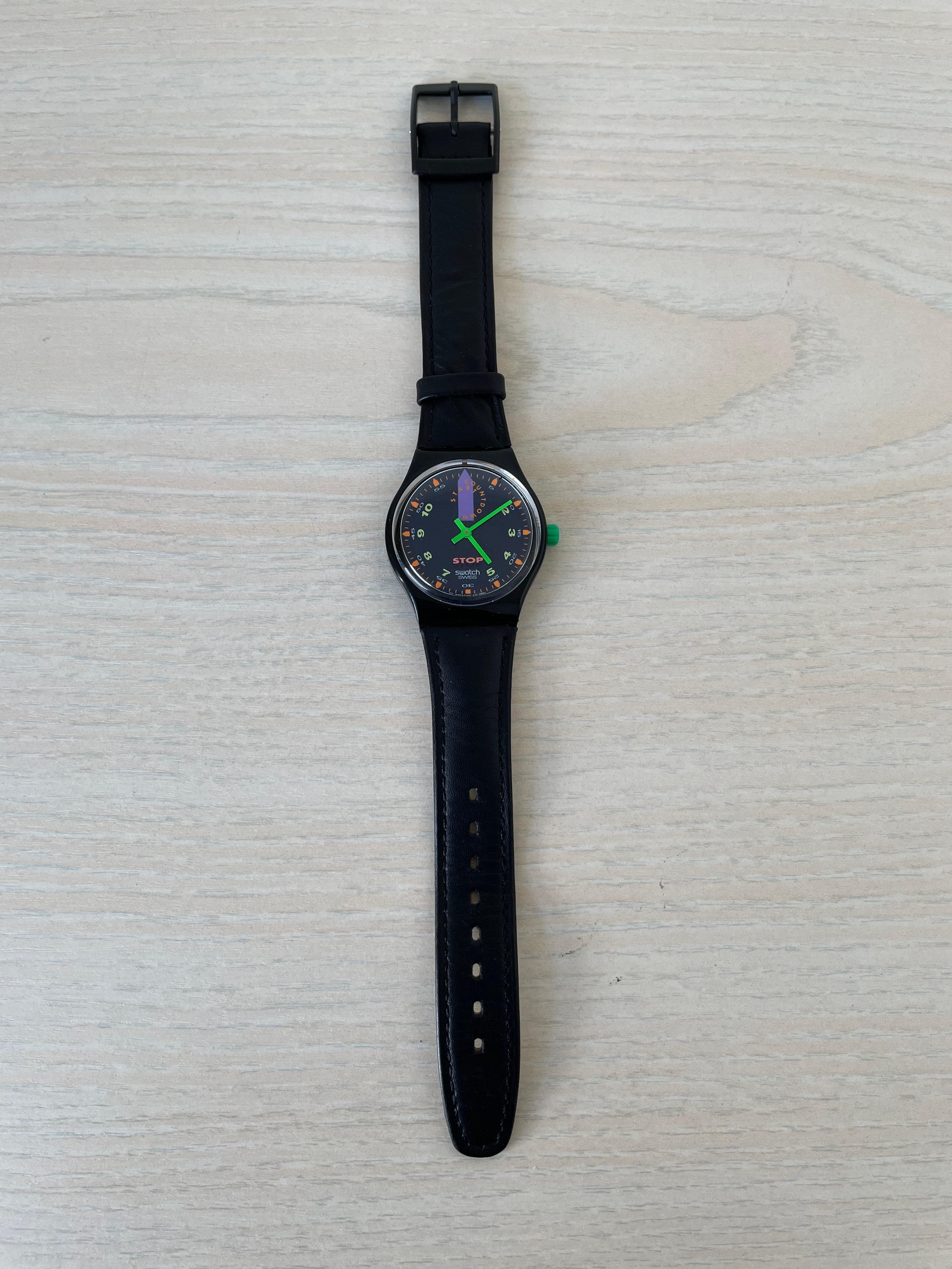 Swatch Uhr JESS' RUSH SSB100, Sehr Gut, Quarz, Lederarmband, Batterie inkl.