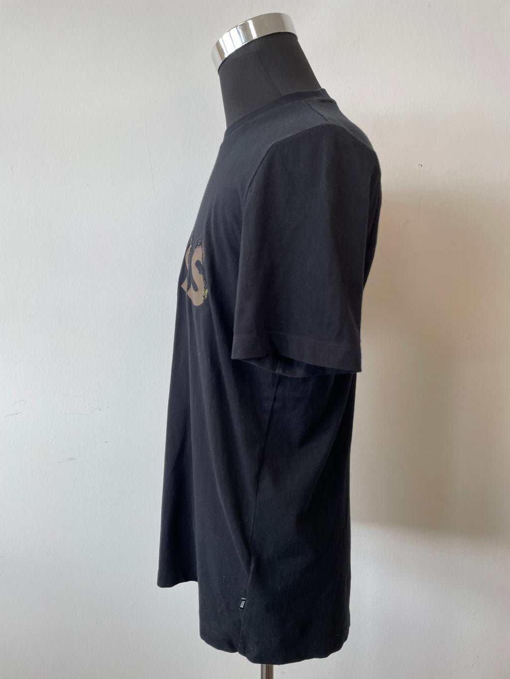 BOSS Camouflage Logo T-Shirt – Black, Size L, Very Good Condition