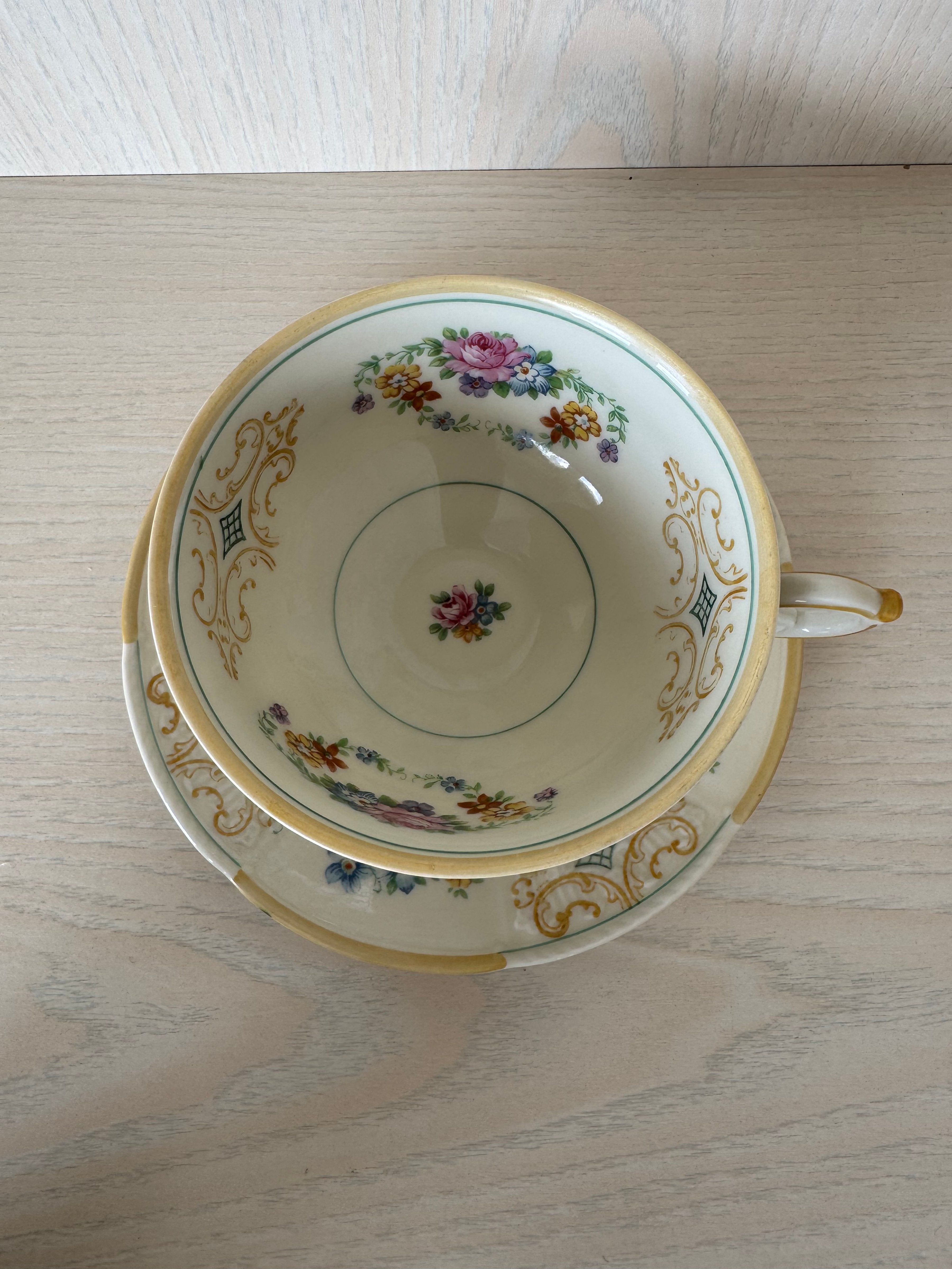 Homer Laughlin Eggshell Nautilus Demitasse Set, Porzellan, guter Zustand