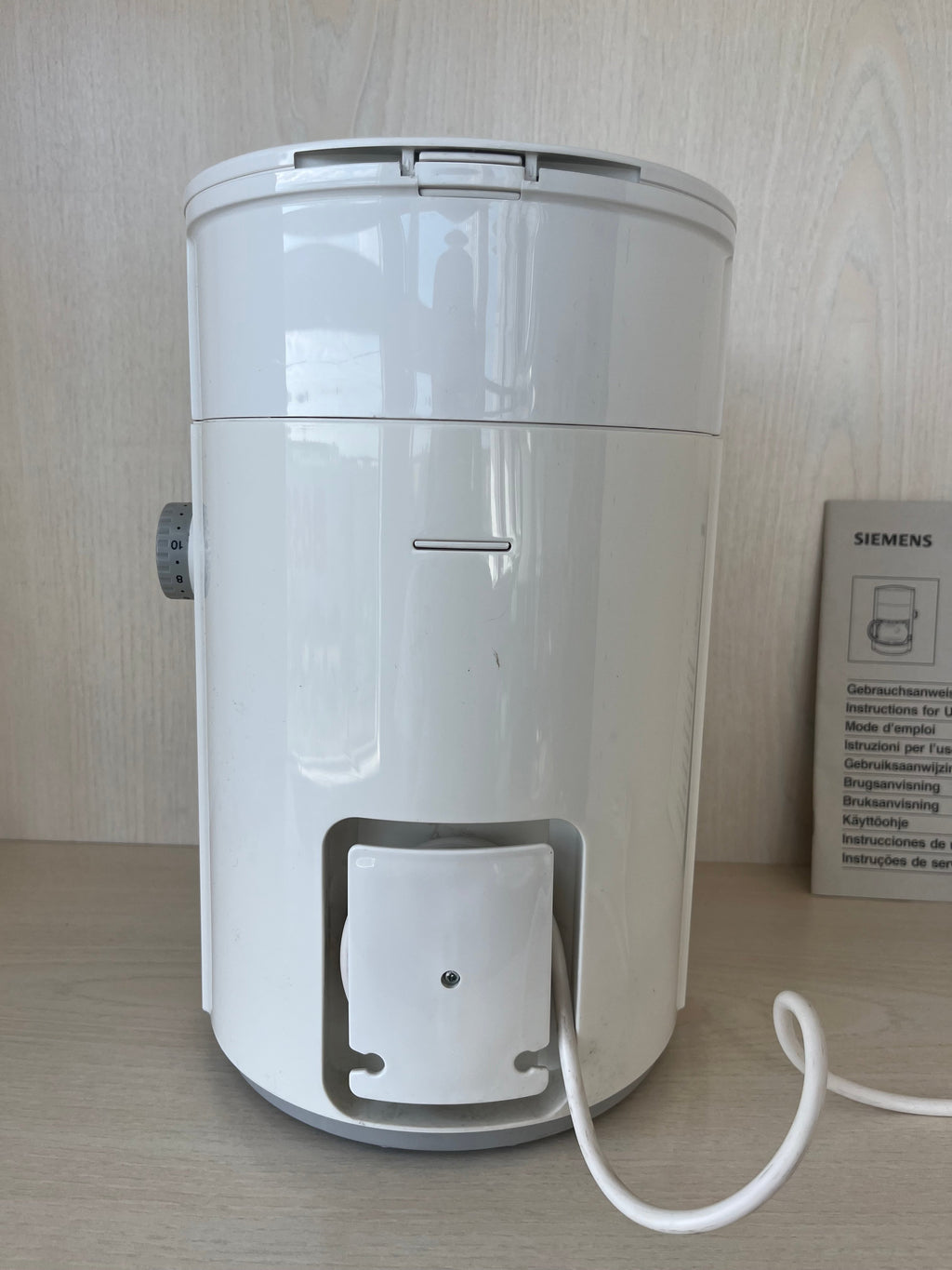 Siemens TA90 Coffee Machine, White, 4 Cups, Normal Use
