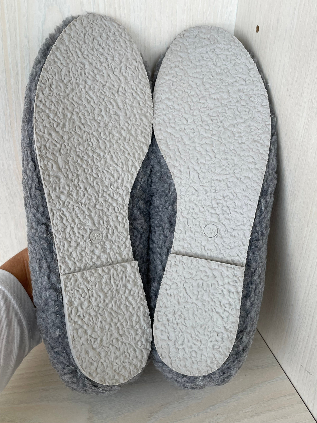 Donna Carolina Slippers Cora Grigio Grau Größe 38 Neu
