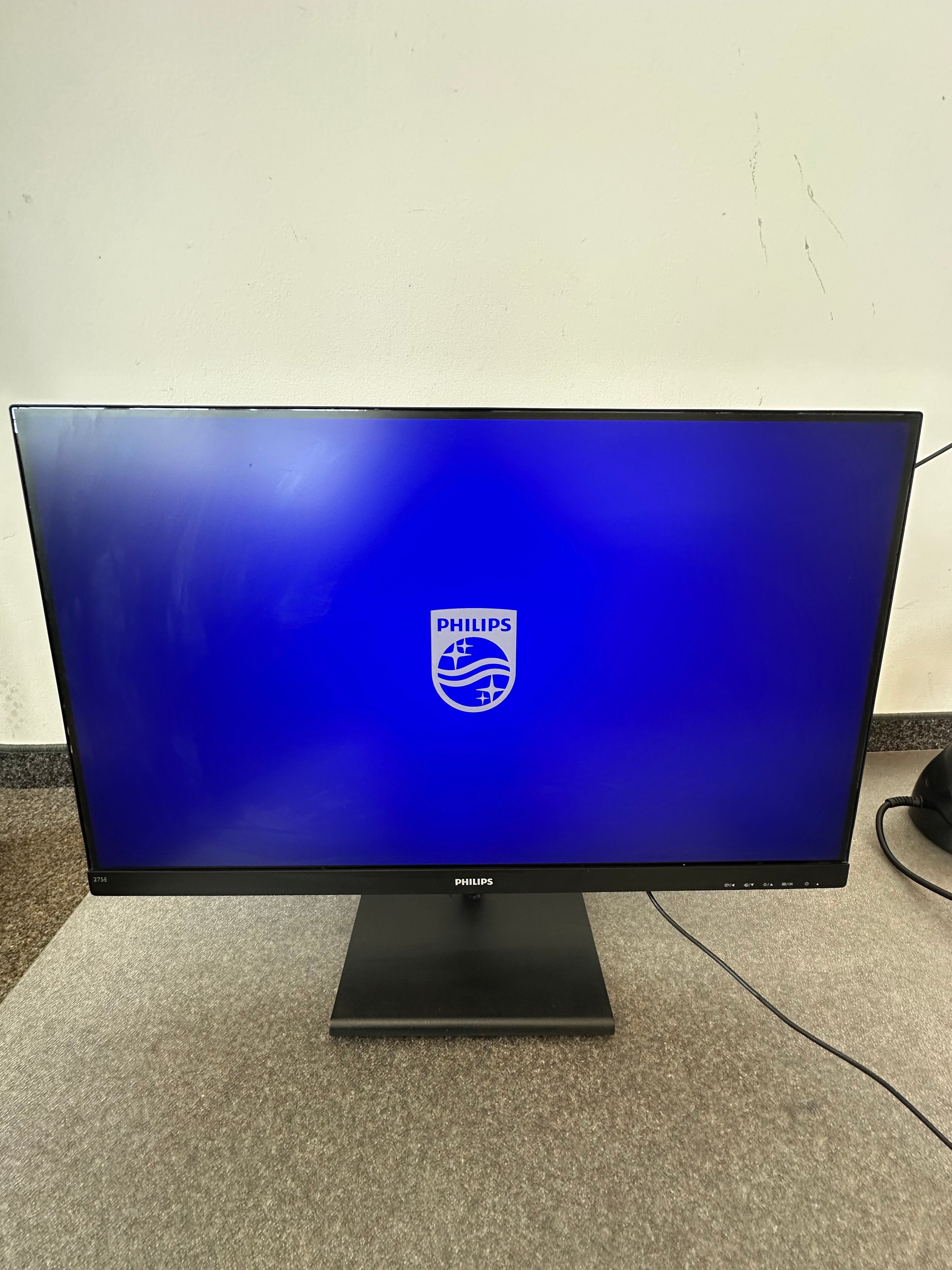 Philips 32E1N1100L 32 LCD Monitor Black Very Good Condition