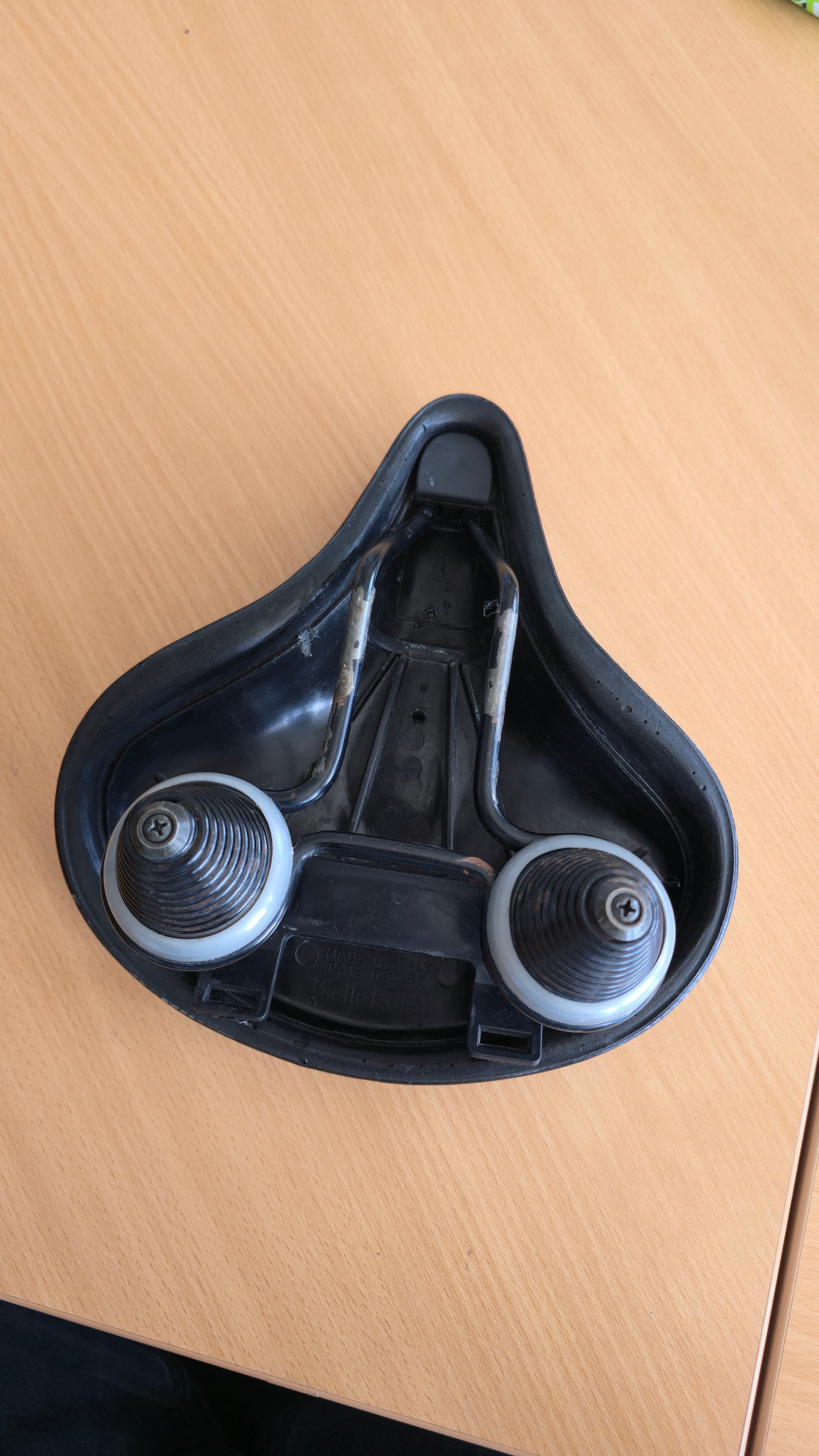 Selle Royal Avenue Relaxed Komfort Fahrradsattel – Schwarz, Sehr Gut