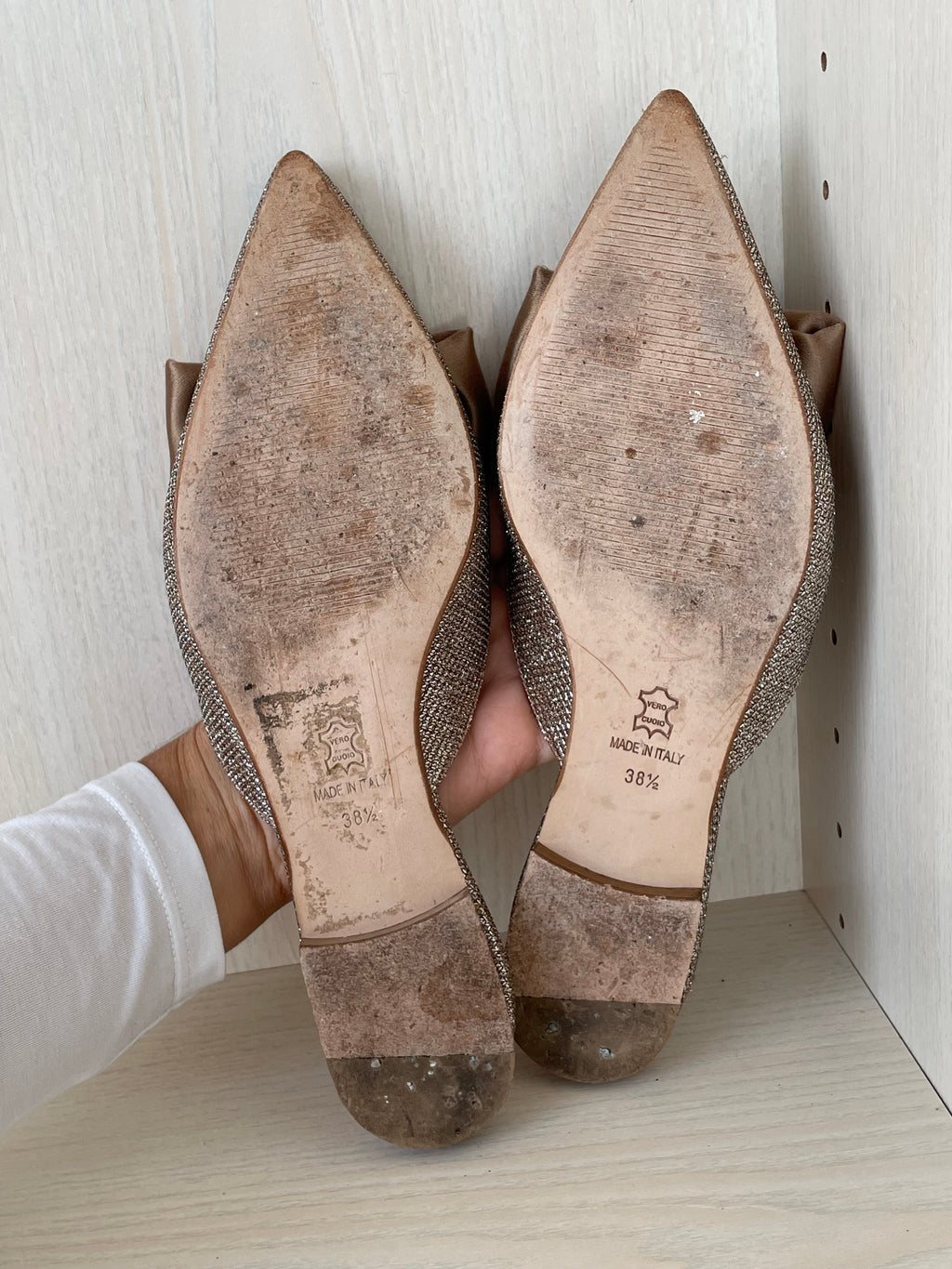 Caiman Glitter-Bow Mules, Gold, Gr. 38.5, Sehr Gut