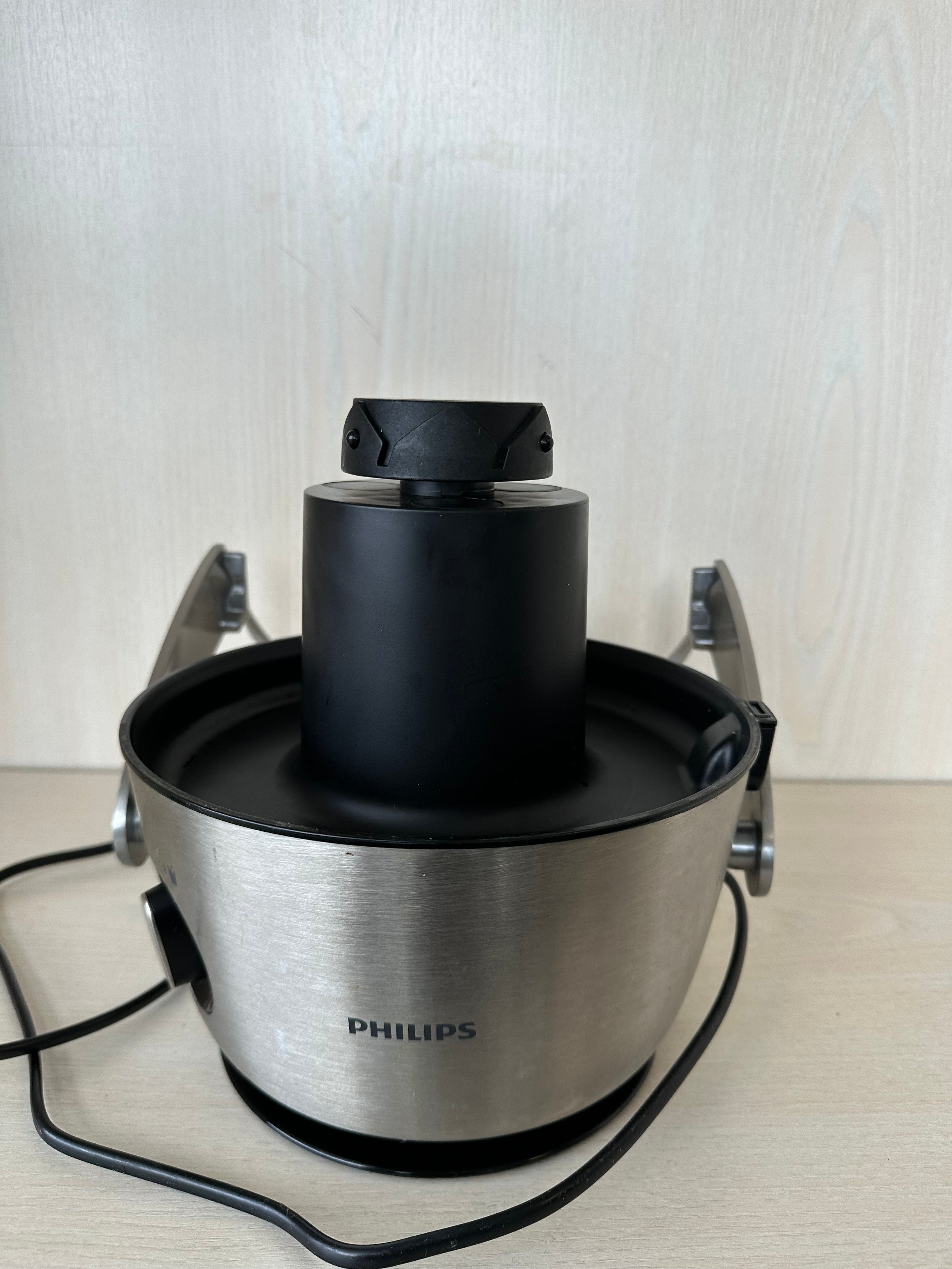 Philips Entsafter Avance HR1921, 1L, Edelstahl/Schwarz, guter Zustand