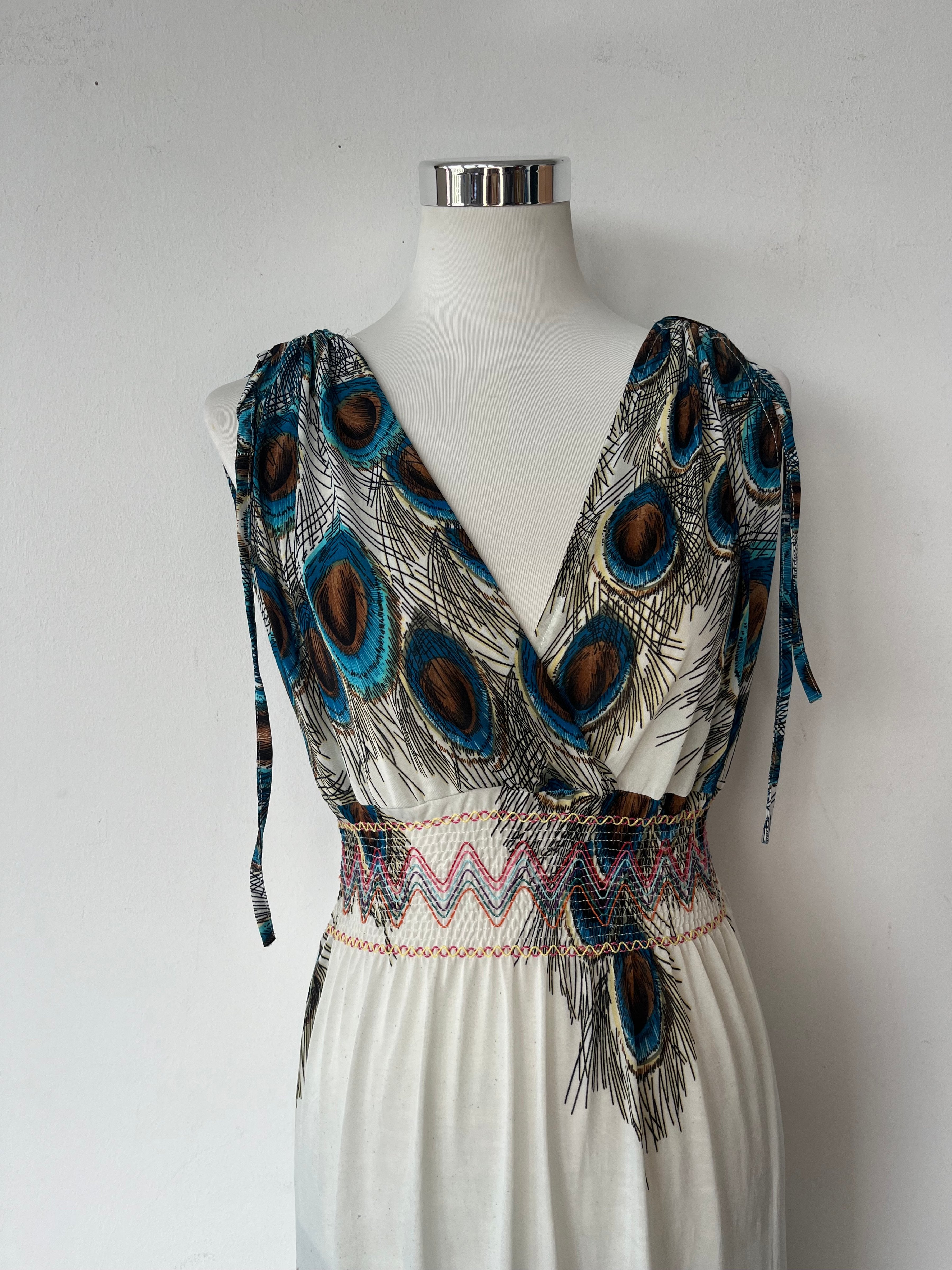 Seductive Streetwear Peacock Maxi Dress, Medium, White, Normal Use