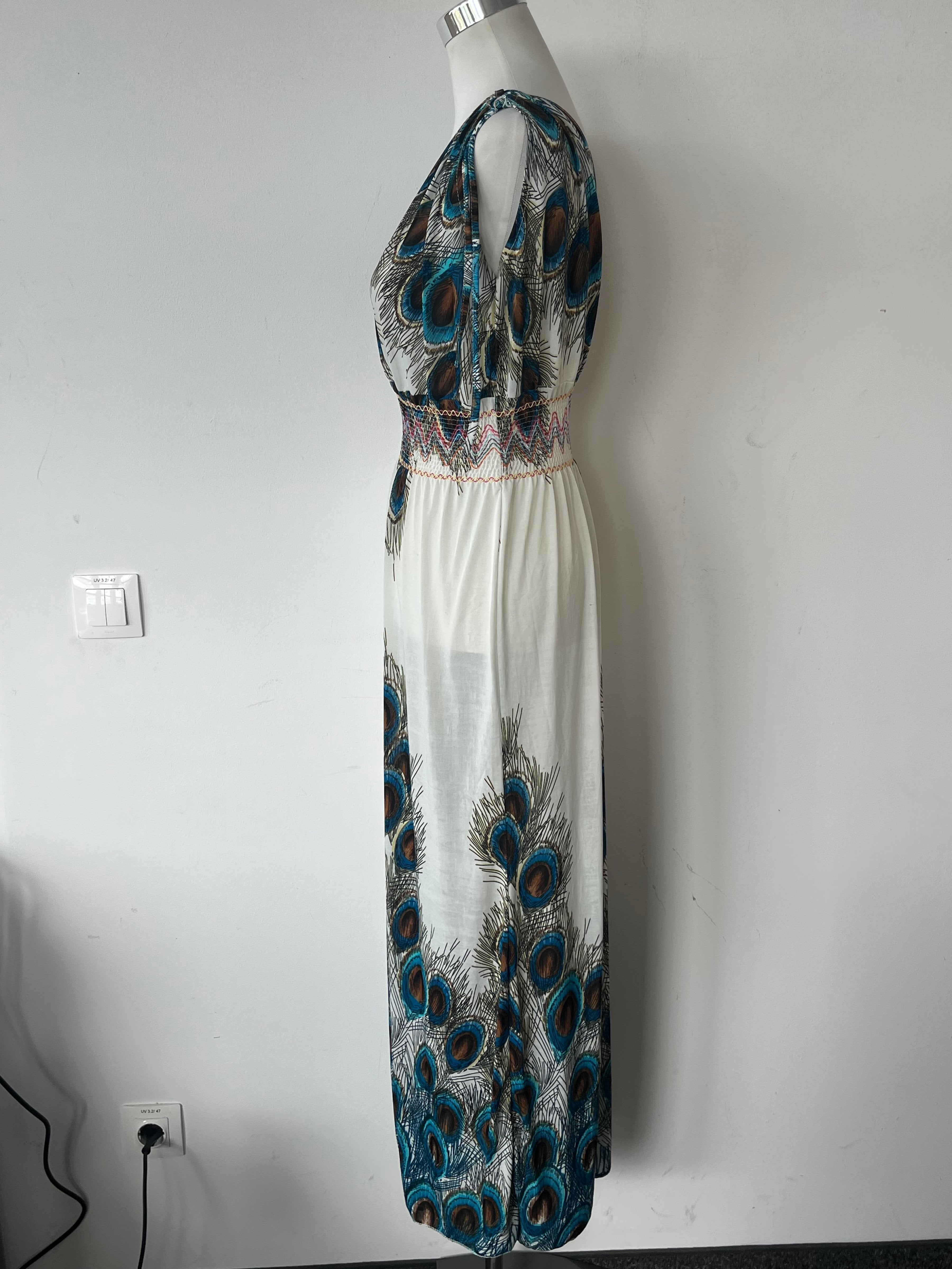 Seductive Streetwear Peacock Maxi Dress, Medium, White, Normal Use