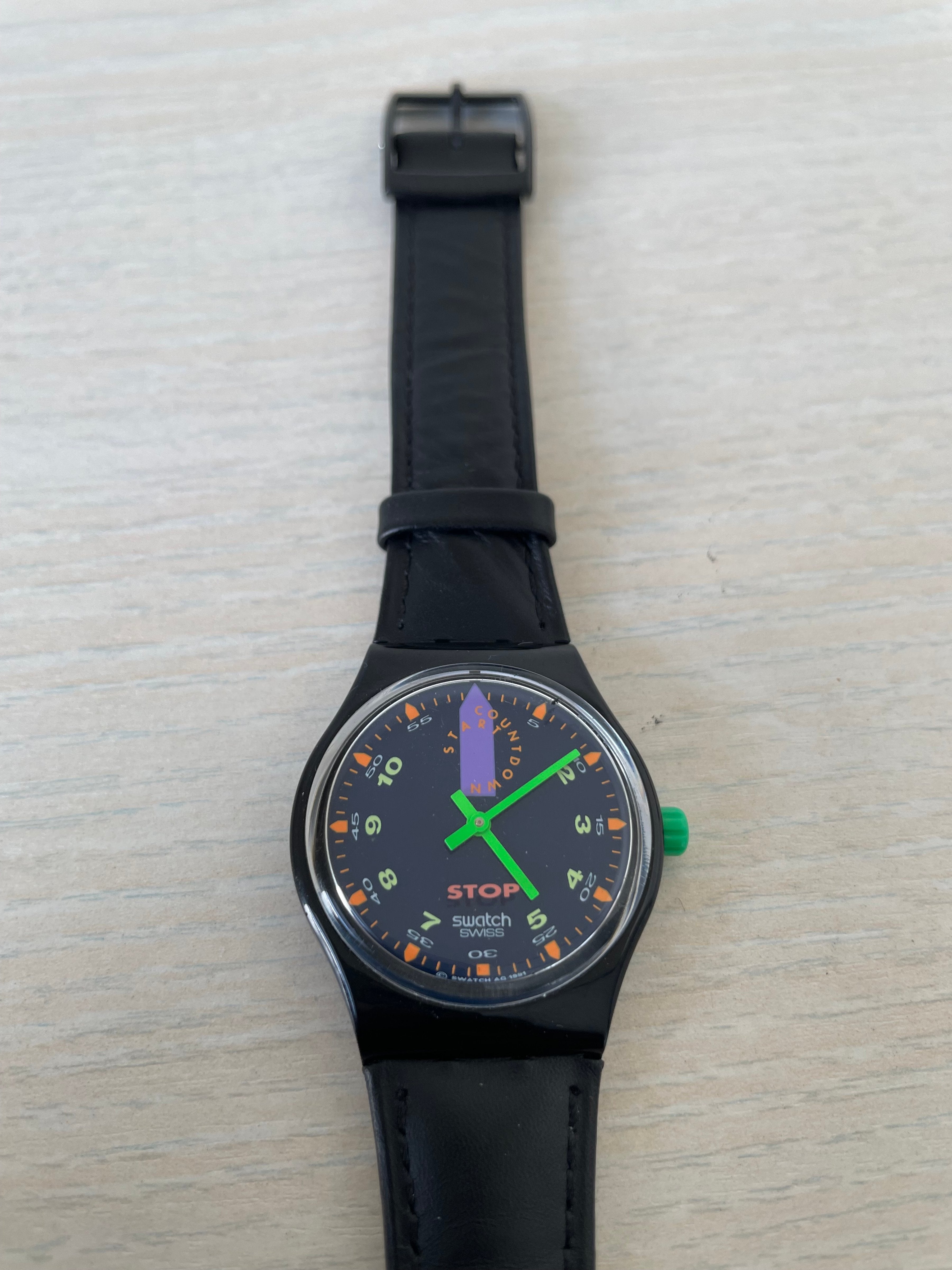 Swatch Uhr JESS' RUSH SSB100, Sehr Gut, Quarz, Lederarmband, Batterie inkl.