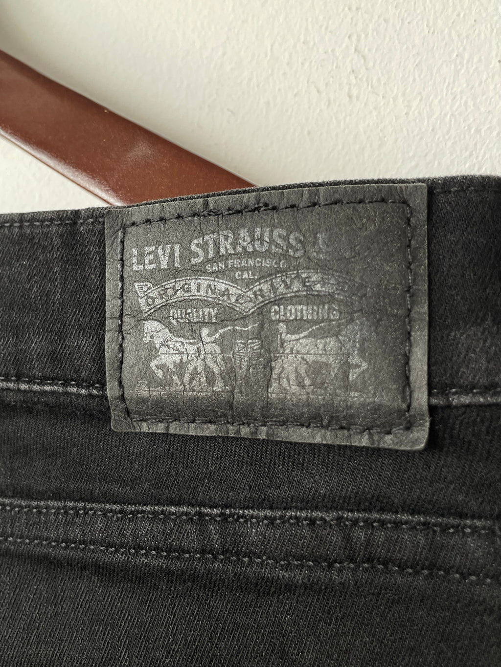 Levi’s Stretch Jeans Schwarz, 5-Pocket, 97% Baumwolle, Guter Zustand