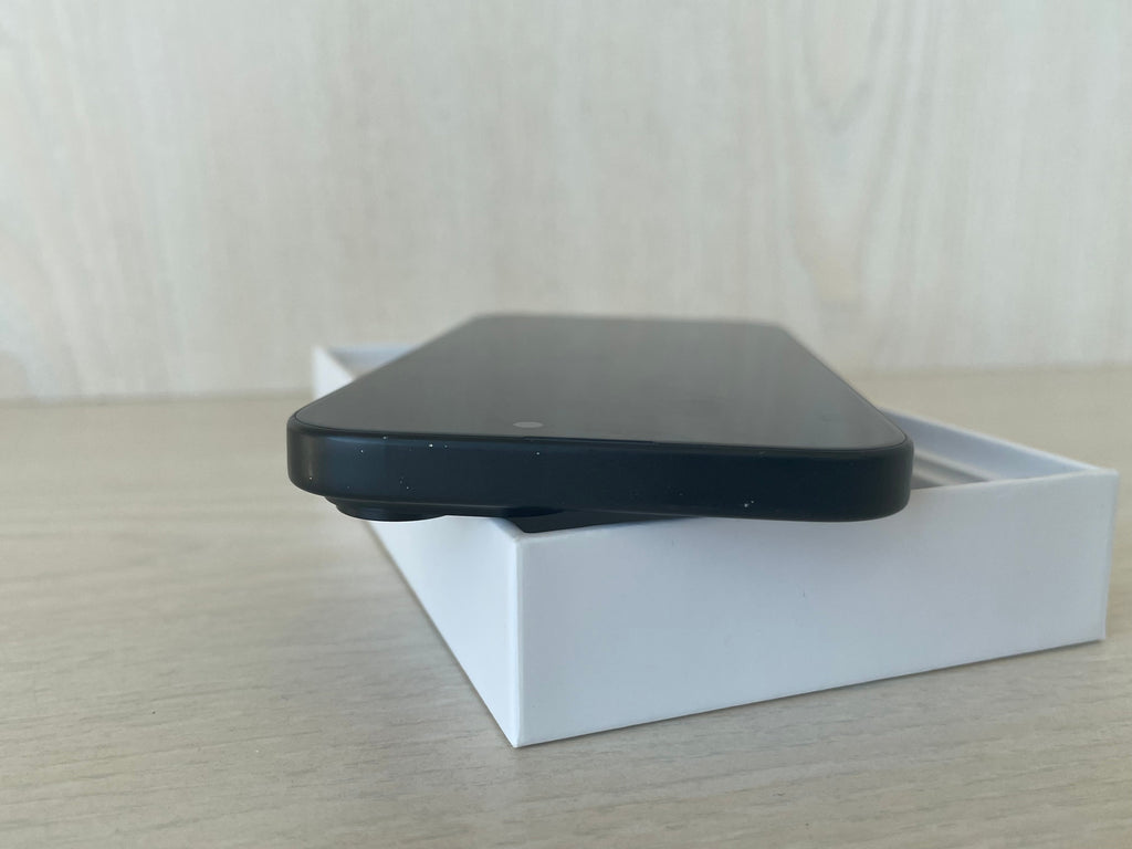 Apple iPhone 15 256GB Black, Good Condition, 87% Battery