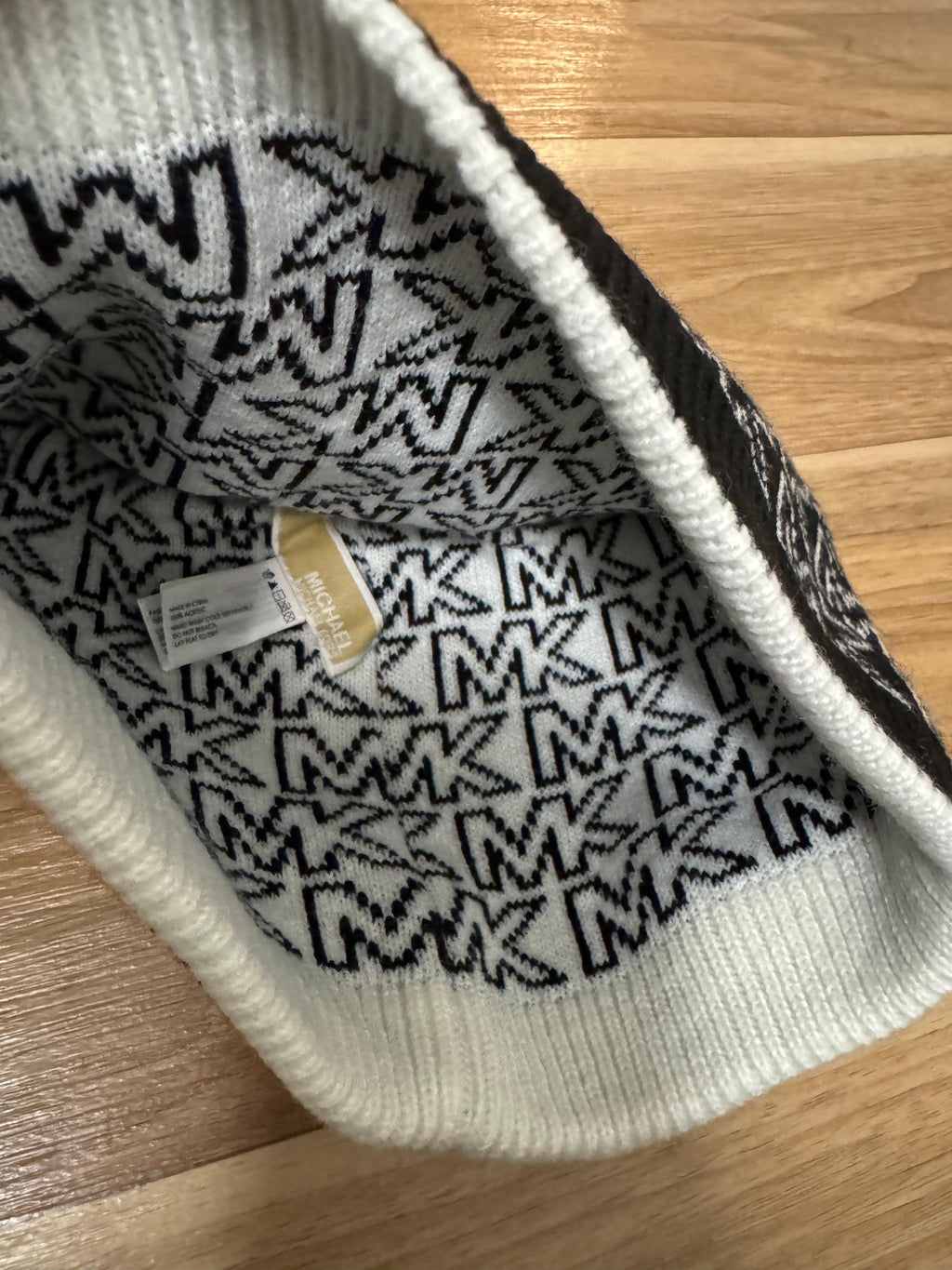 Michael Kors Wende-Beanie Logo Schwarz/Weiß Einheitsgröße Wie Neu