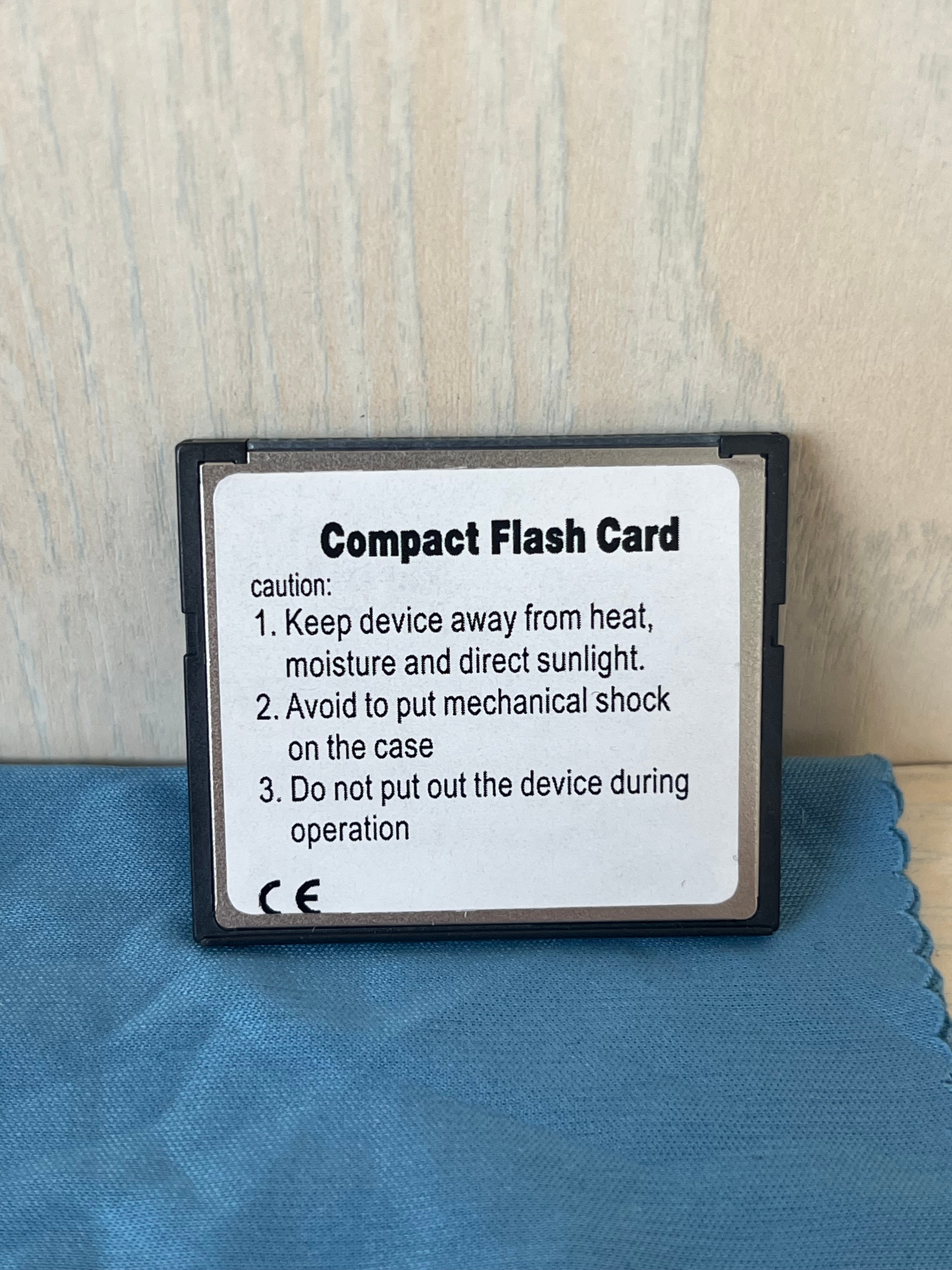 32GB CompactFlash Karte – 150X High-Speed, Schwarz, Sehr guter Zustand