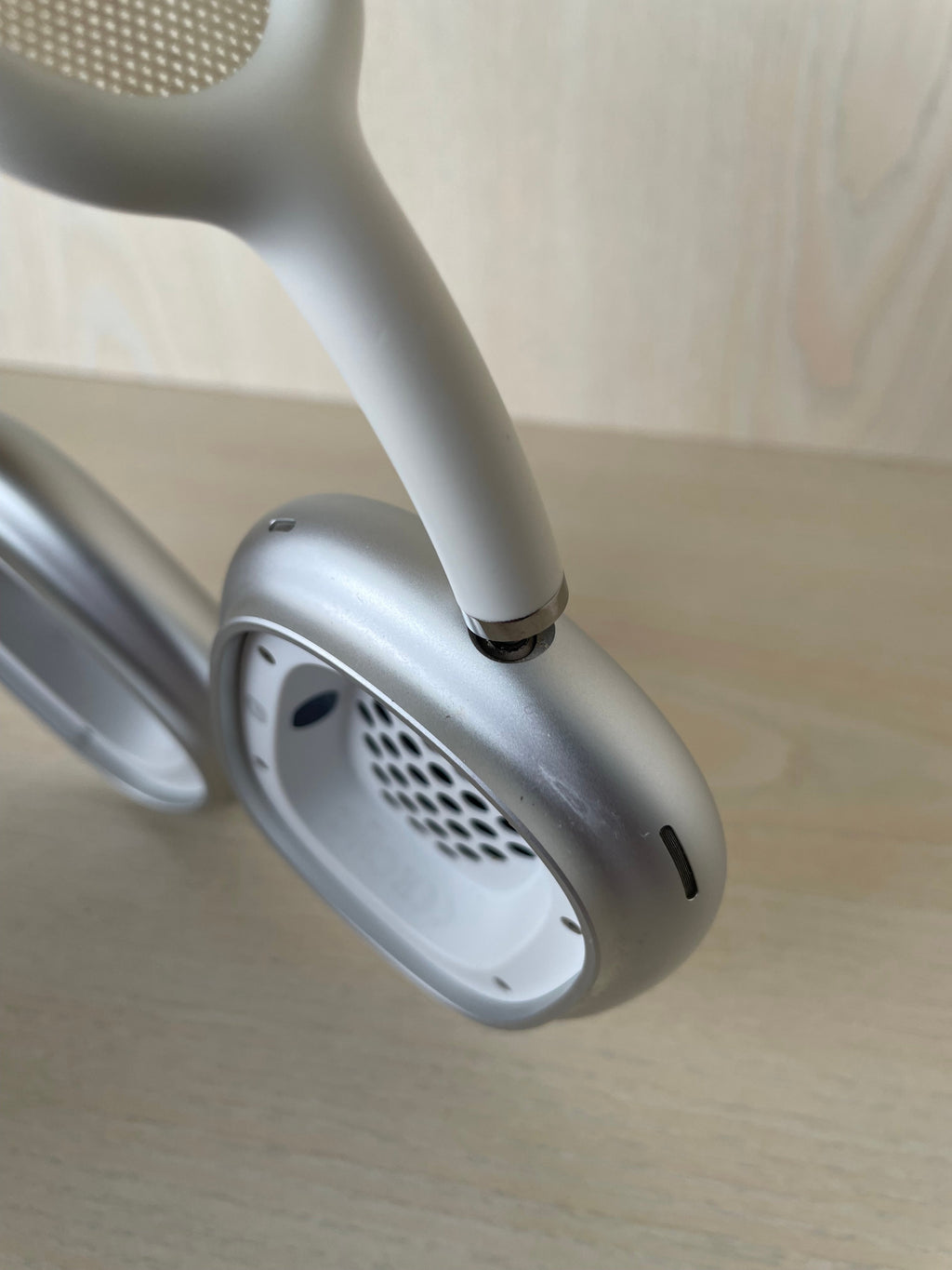 Apple AirPods Max A2096 Silber, Gebraucht, Ohne Ohrpolster, Mit Case