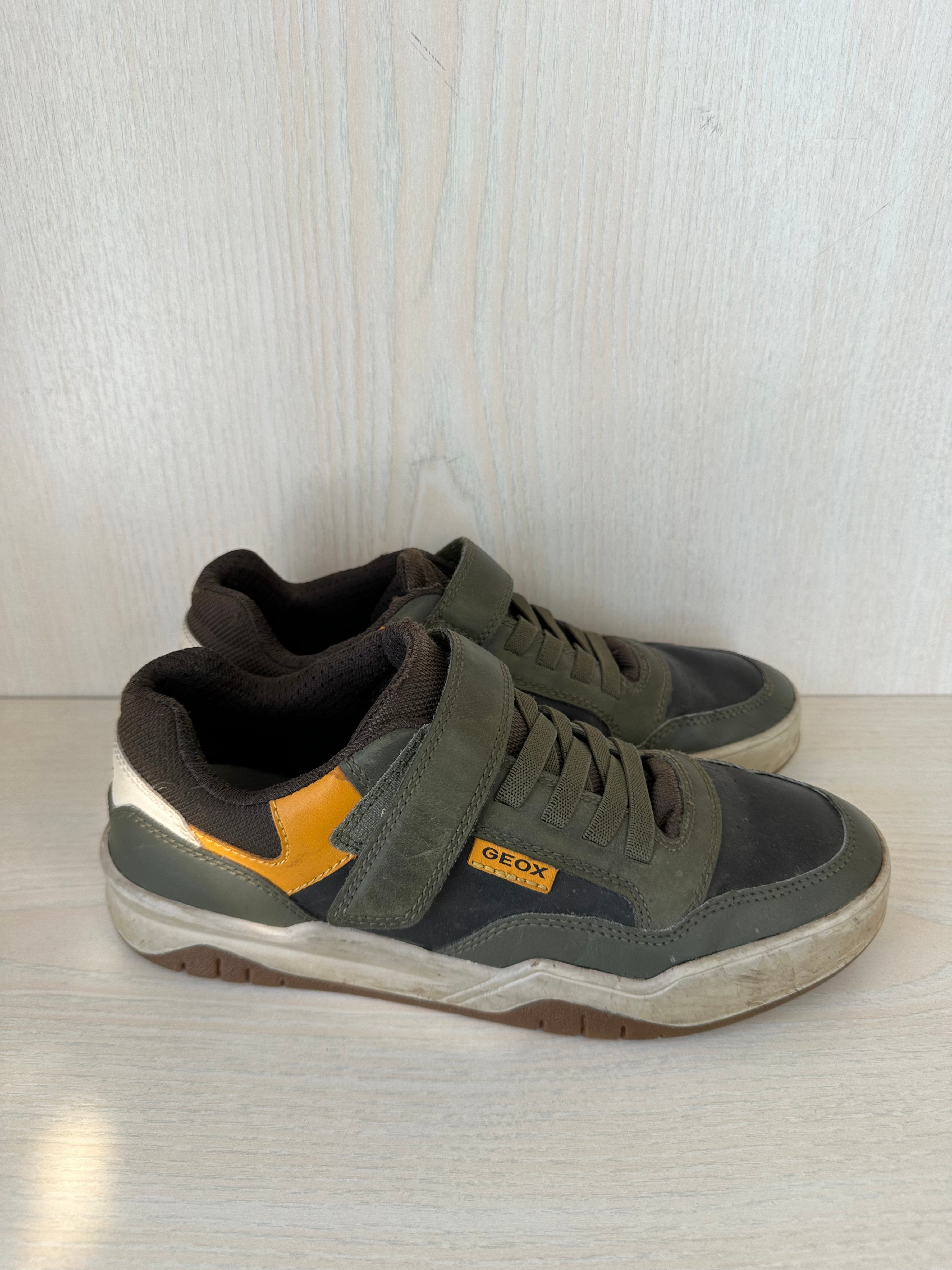 Geox WEEMBLE BOY sneakers EU 38 khaki/orange – poor condition