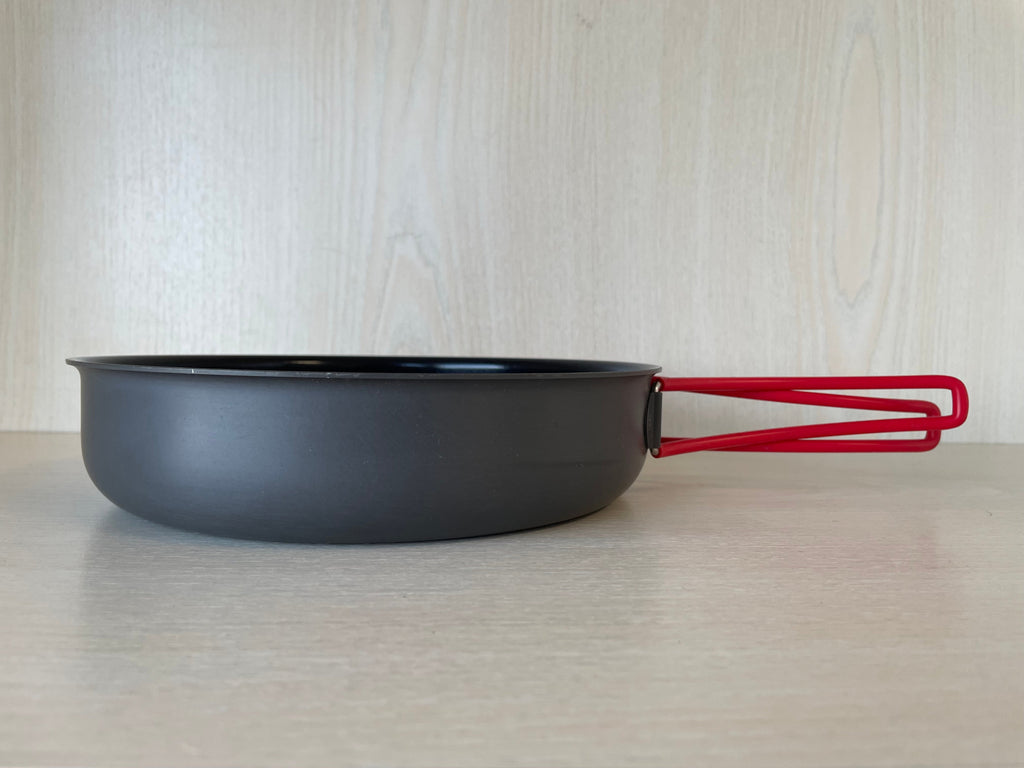 Primus Campfire Pfanne 21 cm – klappbare rote Griffe + Netzbeutel
