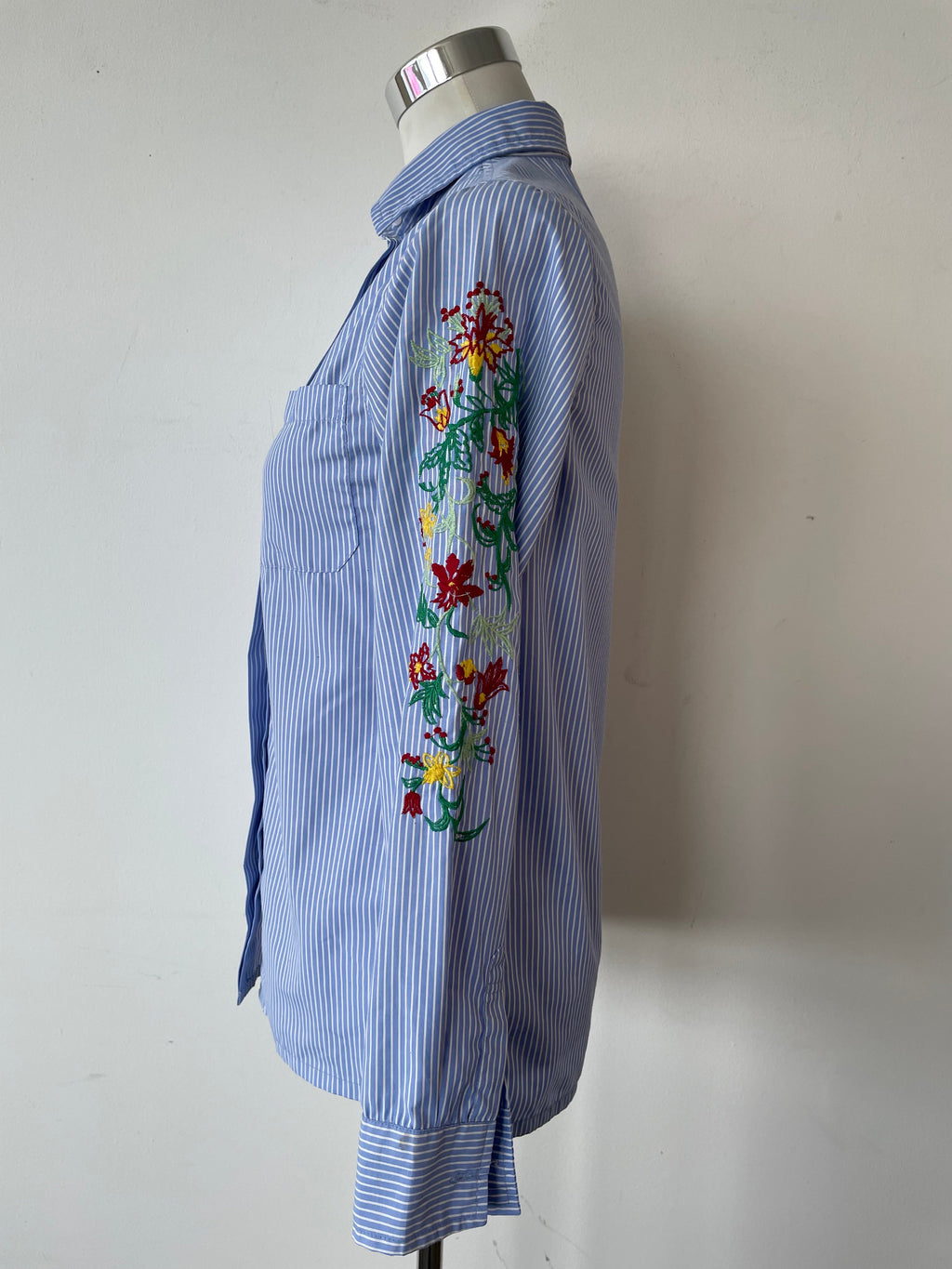 Brave Soul London Besticktes Gestreiftes Hemd XS Blau Mehrfarbig Stickerei