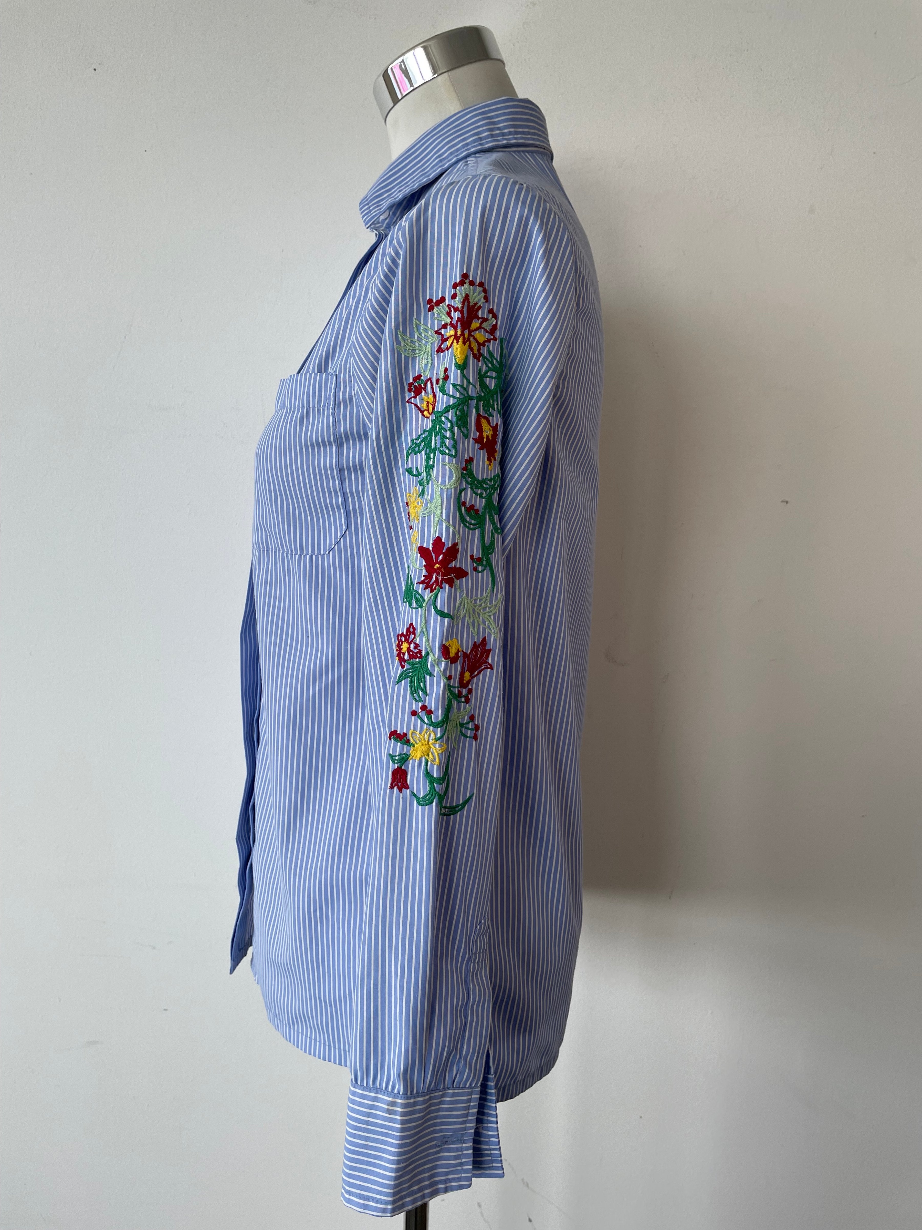 Brave Soul London Besticktes Gestreiftes Hemd XS Blau Mehrfarbig Stickerei
