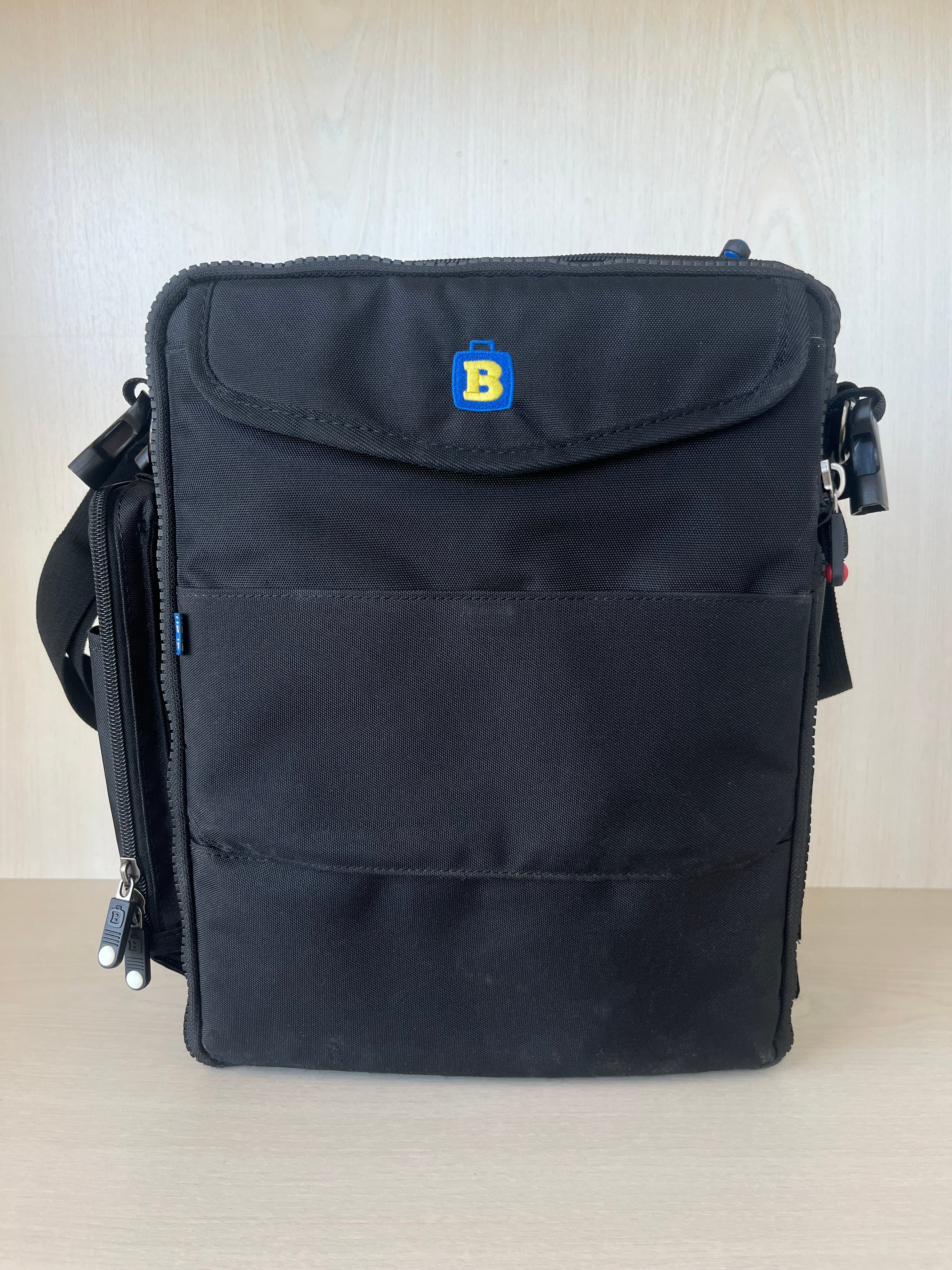 BrightLine Bags B7 Flex, Mittel, Nylon, Sehr Gut, 26x33x21 cm, Schwarz