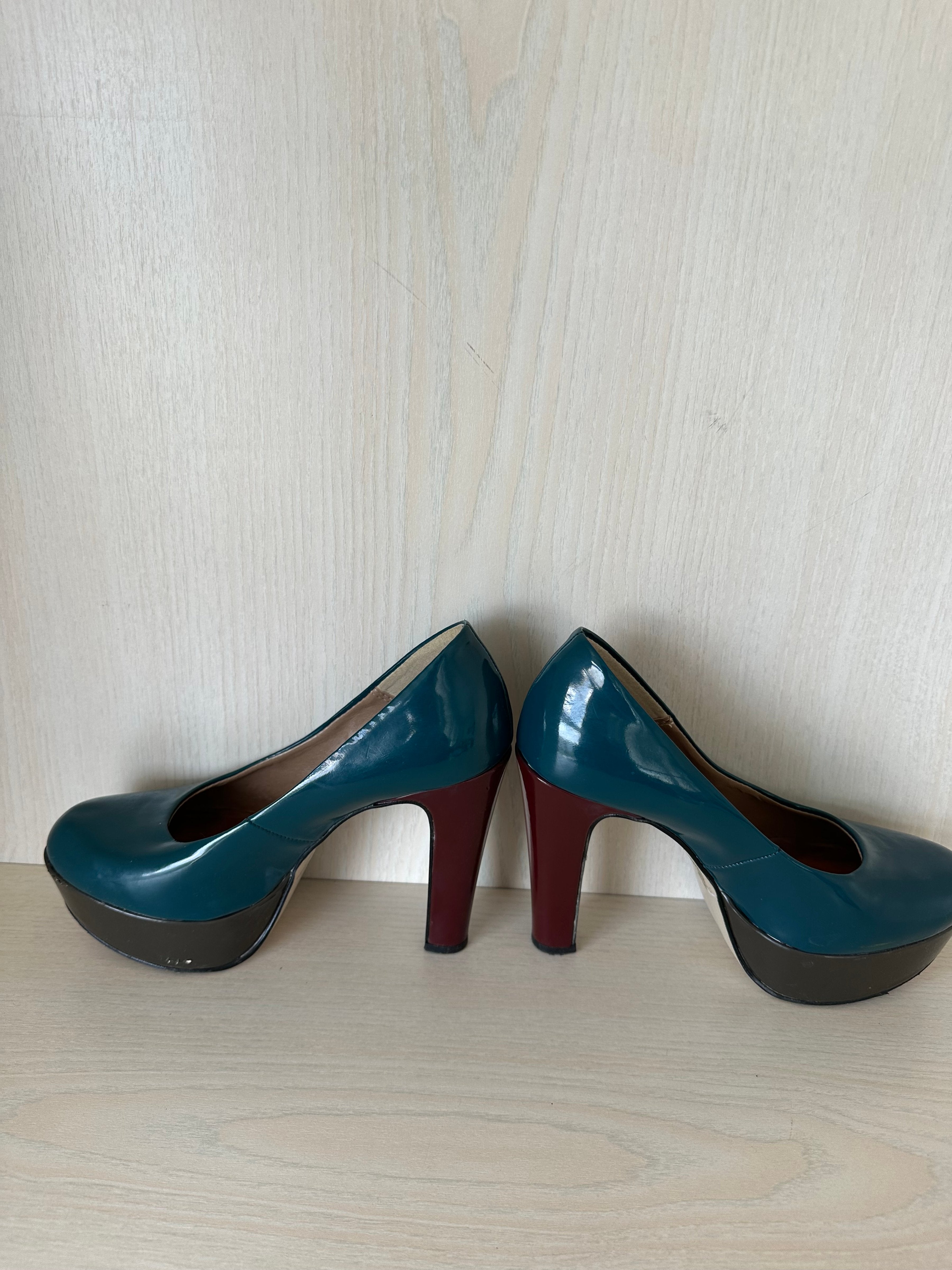 Tamaris Trend Pumps, Teal, Size 36 EU, Poor Condition