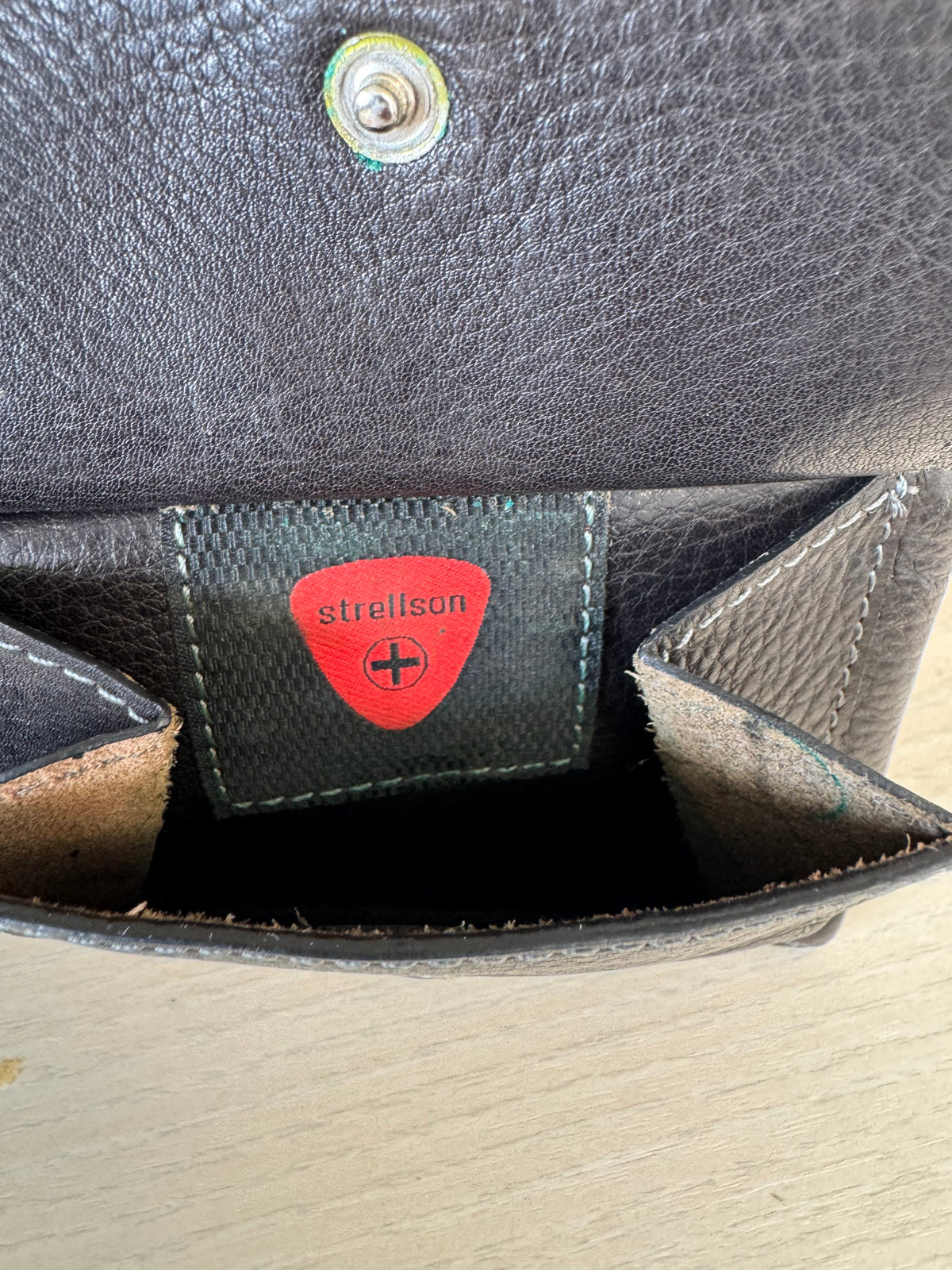 Strellson Herren Trifold Leder Geldbörse Schwarz Swiss Cross, gebraucht 11x9cm