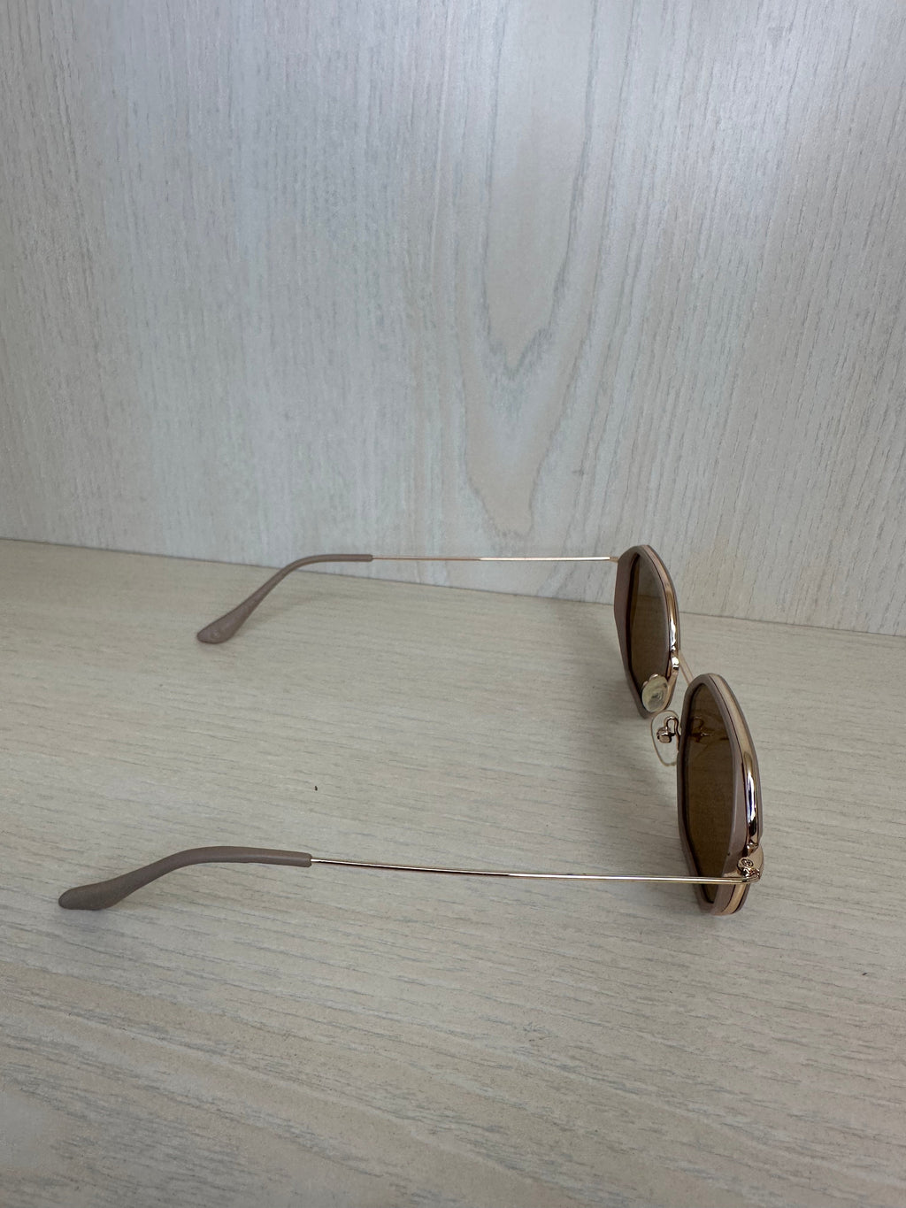 Stevie Hex Sonnenbrille – Metall/Acetat, Matt Klar/Gold, Braun, Zustand Gut