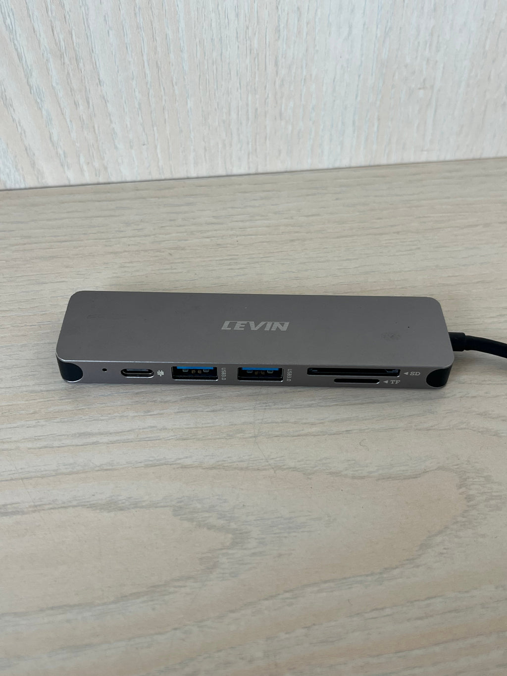 Levin USB-C Hub Pro UCN3286 Silber Kompakt Sehr Gut