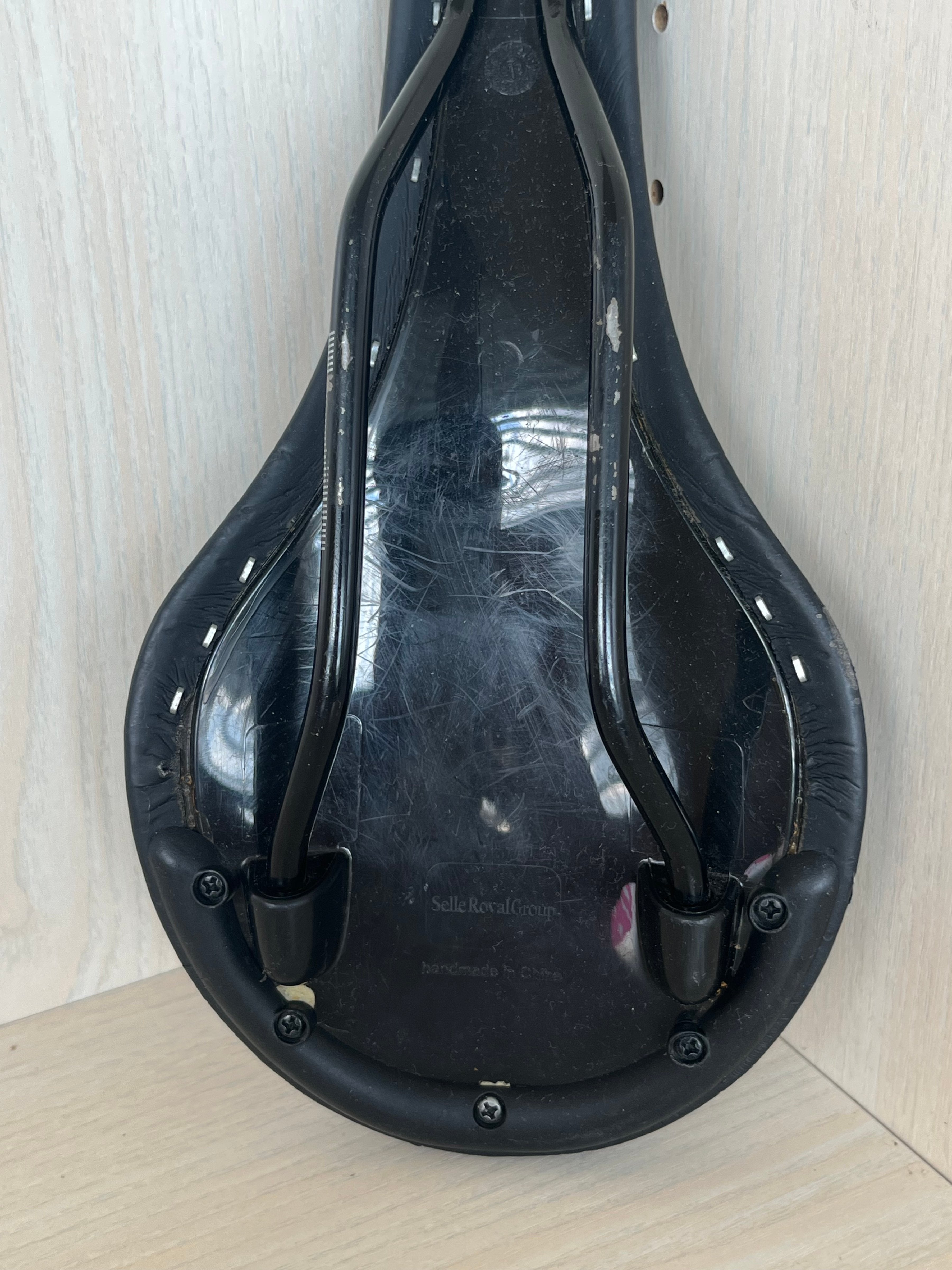 Bontrager Arvada Fahrradsattel, Schwarz, Sehr Gut, 29x12-13 cm