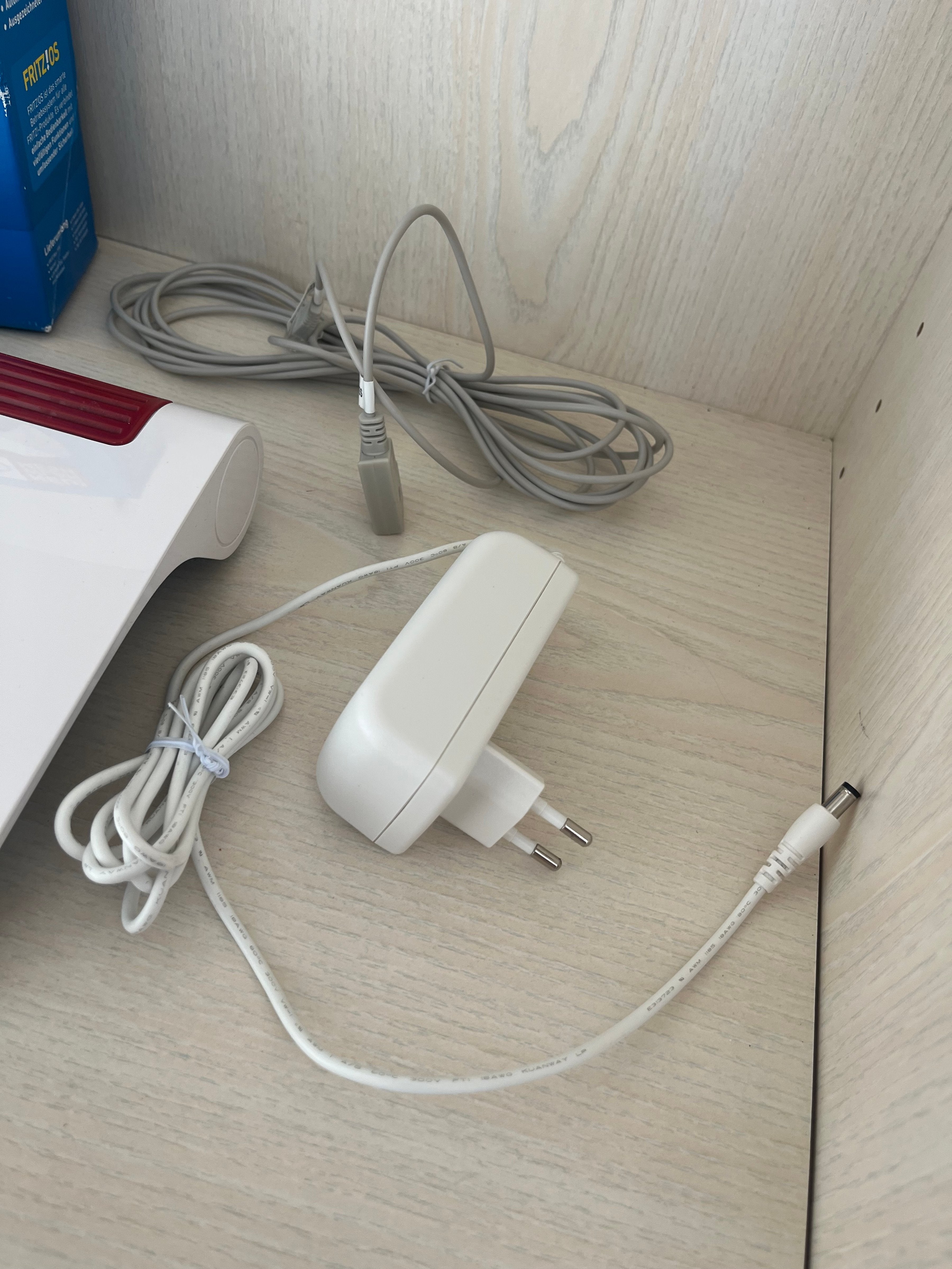 AVM FRITZ!Box 7590 WLAN Router, Weiß, Sehr Gut