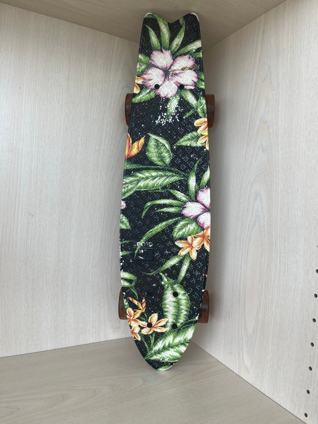 Globe Mini Cruiser Bantam Paradise, 57 cm, Bunt, Sehr Gut