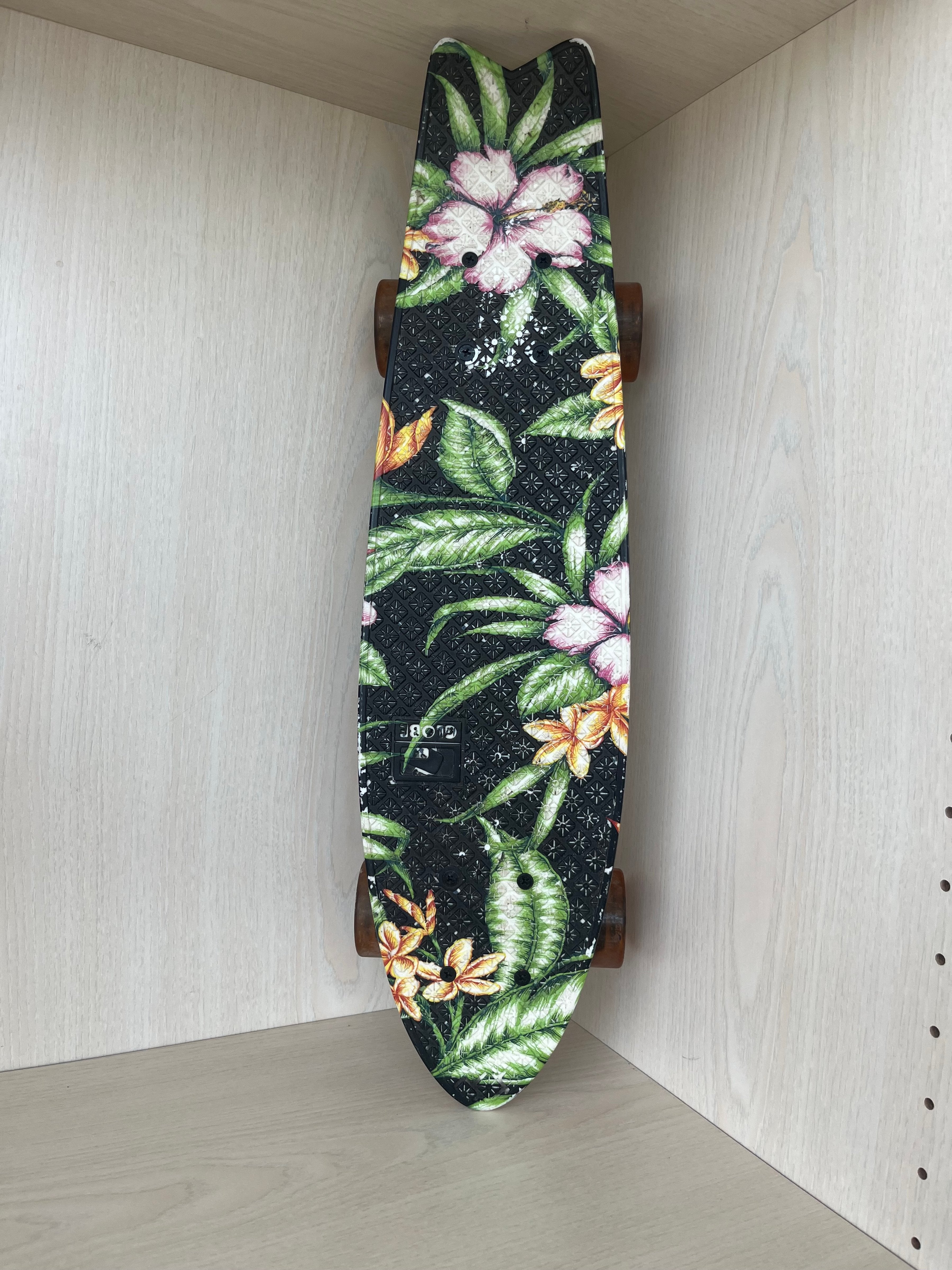 Globe Mini Cruiser Bantam Paradise, 57 cm, Bunt, Sehr Gut